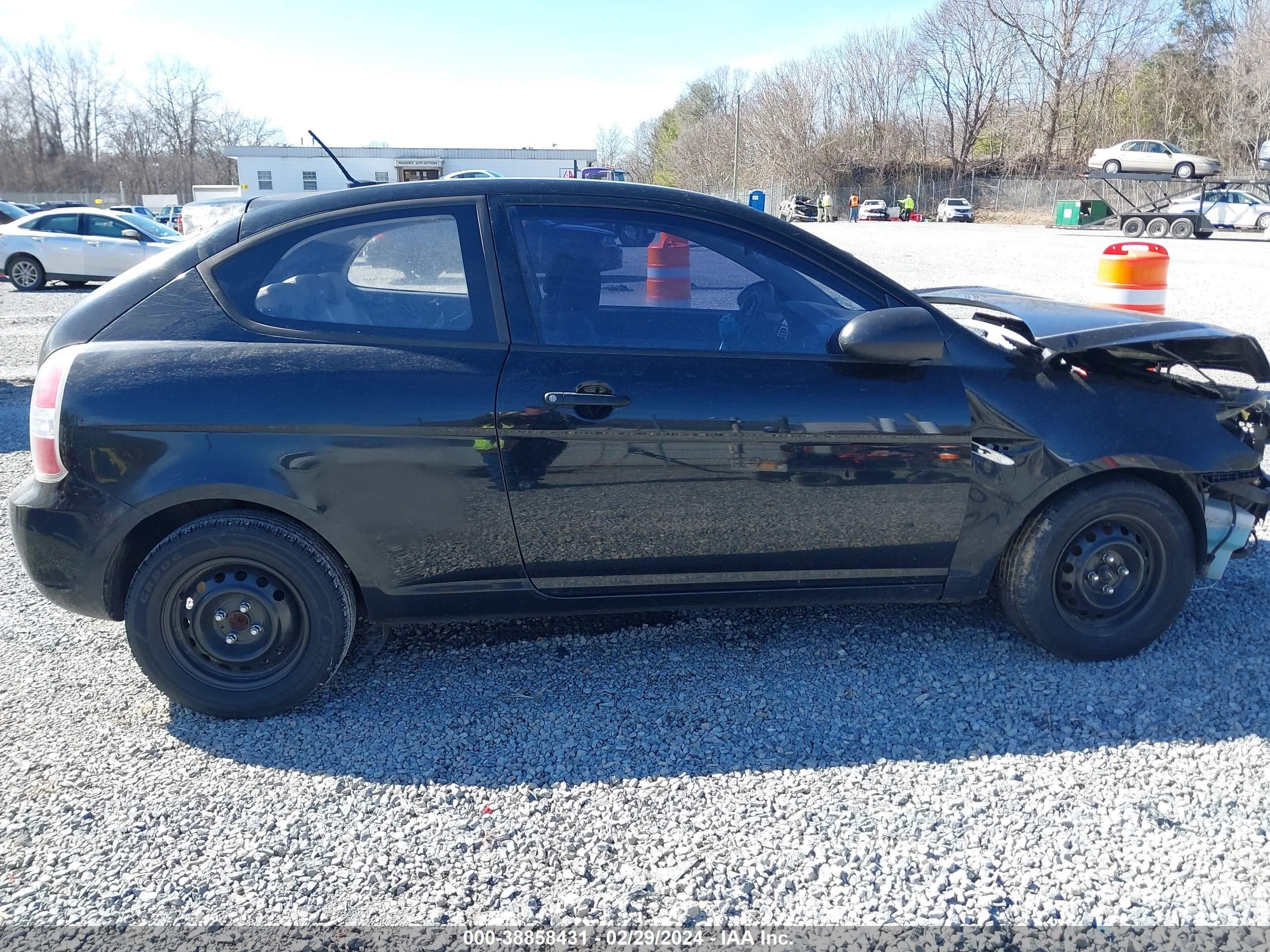 Photo 12 VIN: KMHCM36CX8U086275 - HYUNDAI ACCENT 