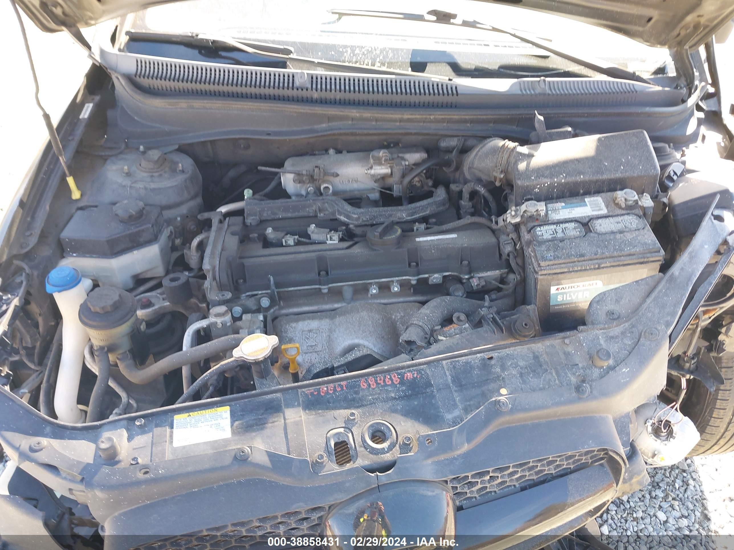 Photo 9 VIN: KMHCM36CX8U086275 - HYUNDAI ACCENT 