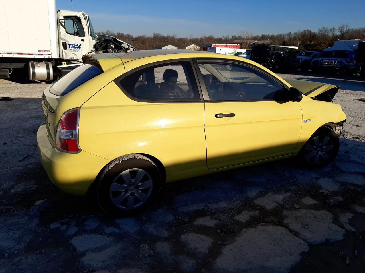 Photo 2 VIN: KMHCM36CX9U122385 - HYUNDAI ACCENT 