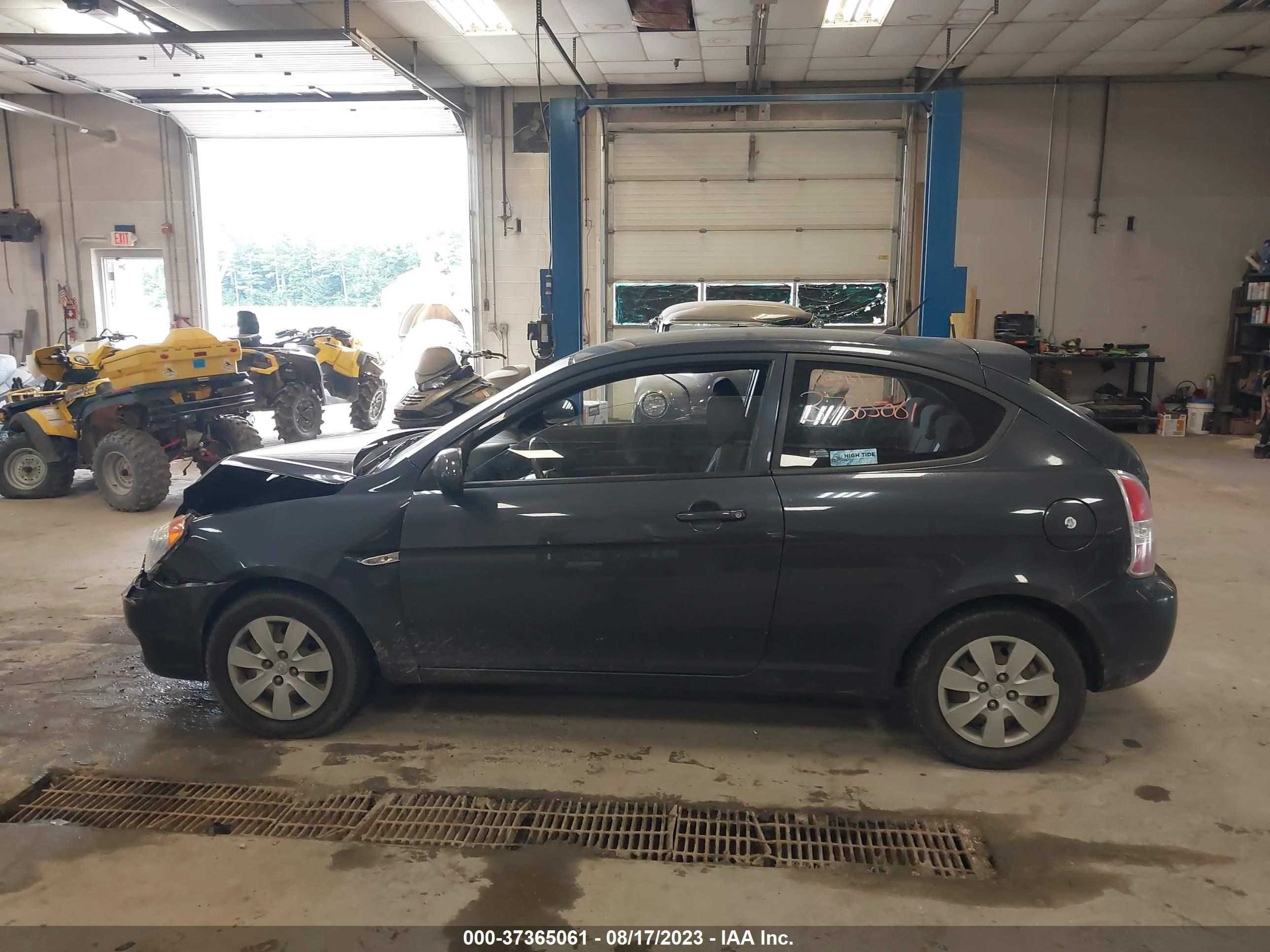 Photo 13 VIN: KMHCM3AC4AU181539 - HYUNDAI ACCENT 