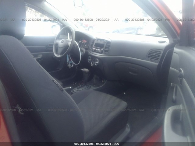 Photo 4 VIN: KMHCM3AC5AU158772 - HYUNDAI ACCENT 