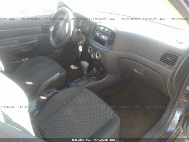 Photo 4 VIN: KMHCM3AC9AU180998 - HYUNDAI ACCENT 