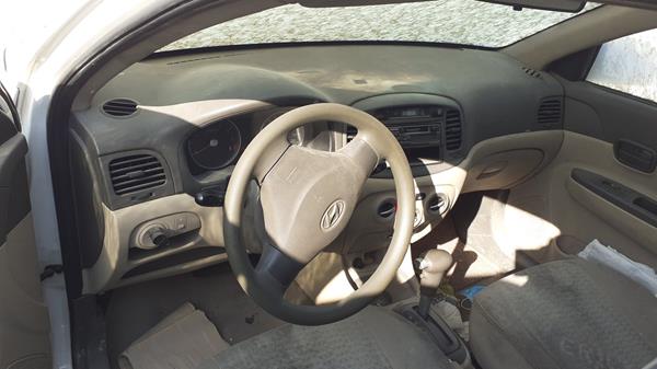 Photo 9 VIN: KMHCM41A38U232091 - HYUNDAI ACCENT 