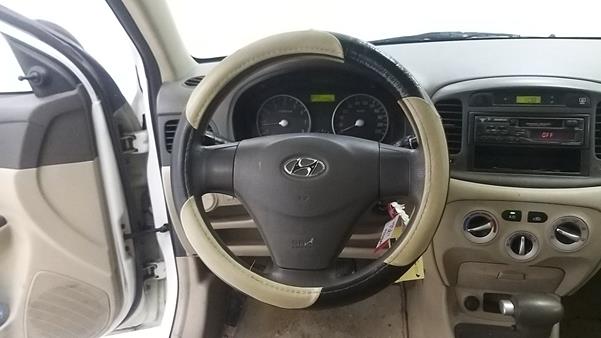 Photo 12 VIN: KMHCM41C77U162711 - HYUNDAI ACCENT 