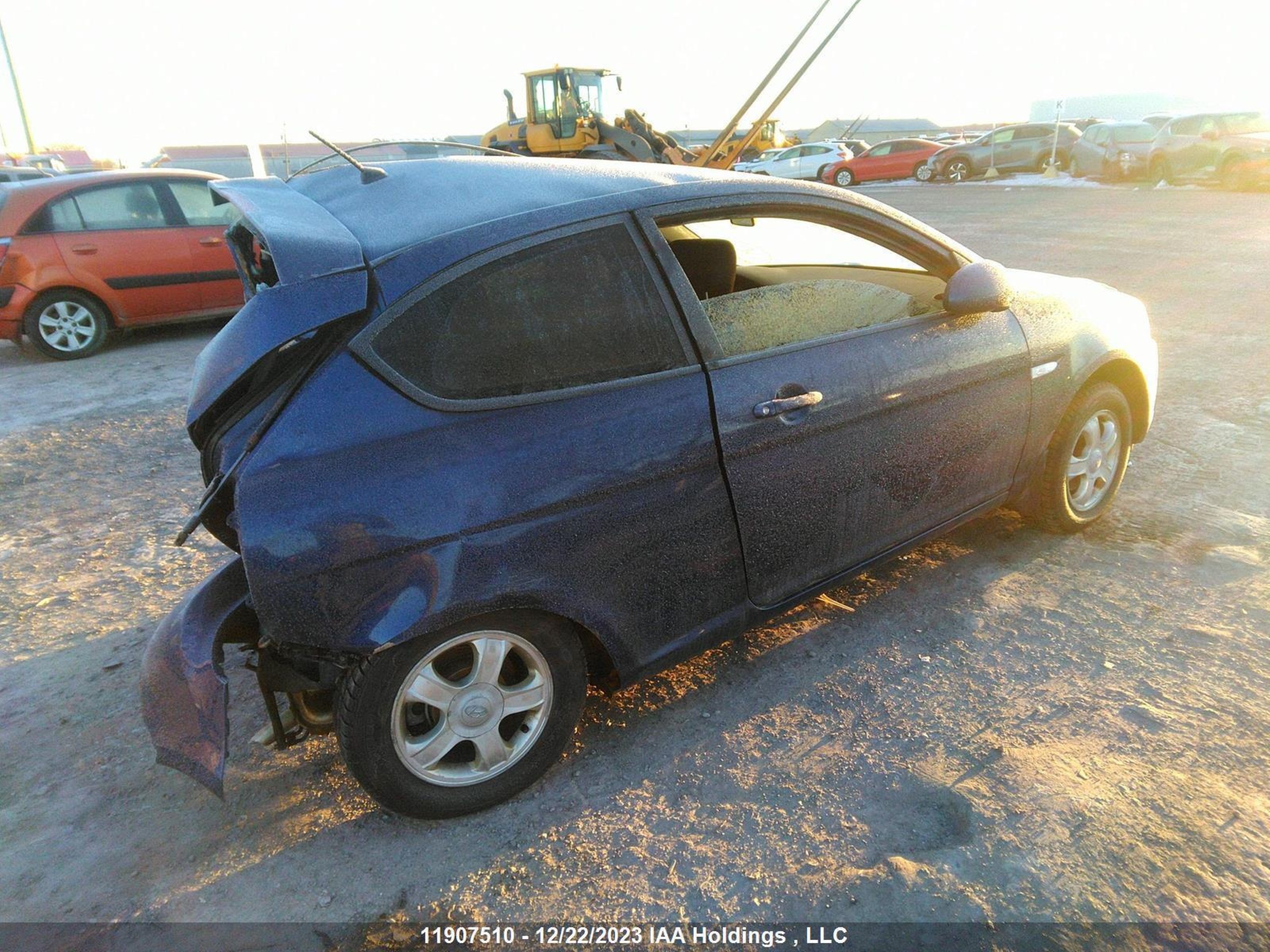 Photo 3 VIN: KMHCN35C17U008769 - HYUNDAI ACCENT 