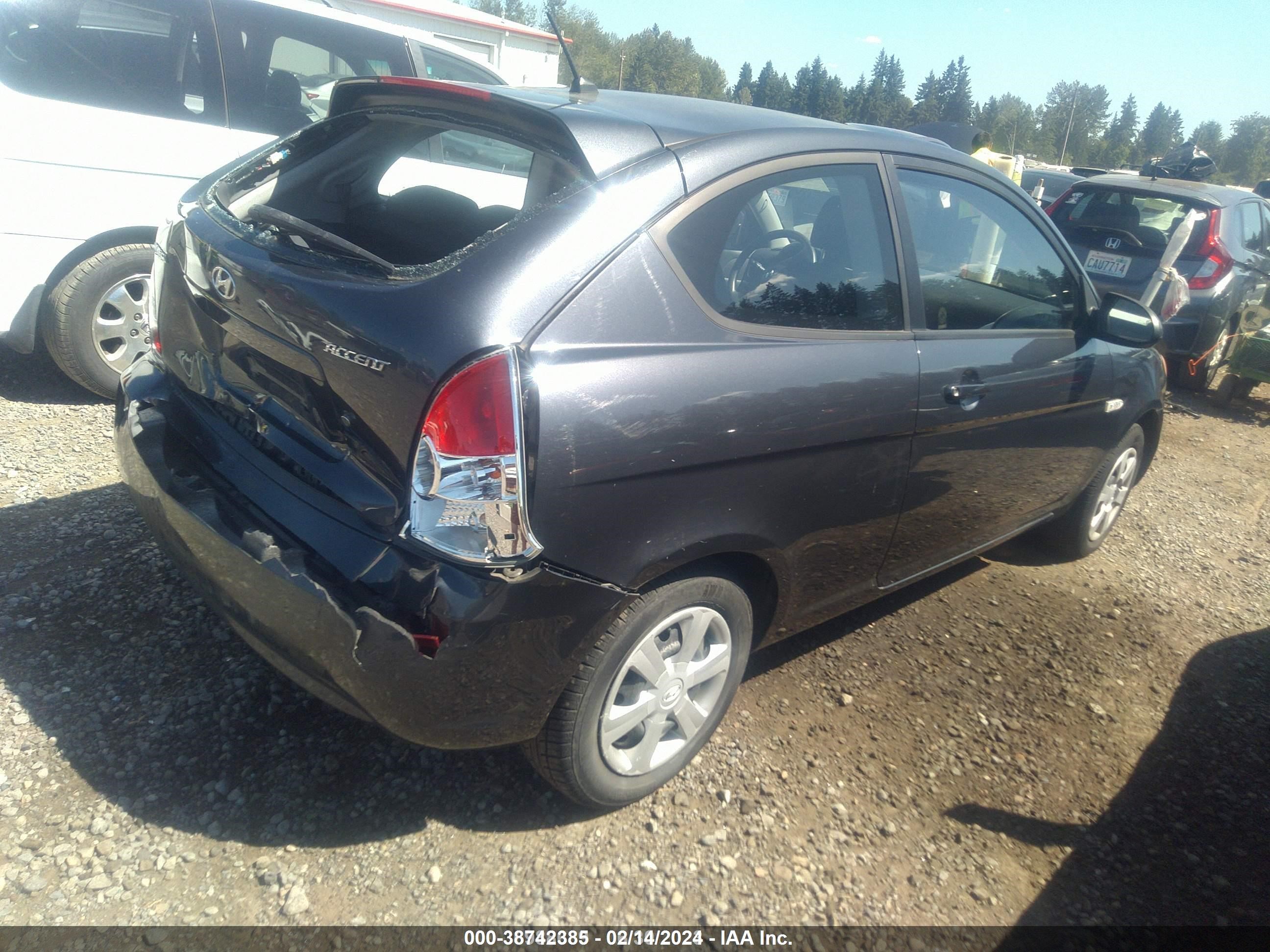 Photo 4 VIN: KMHCN35C87U014813 - HYUNDAI ACCENT 