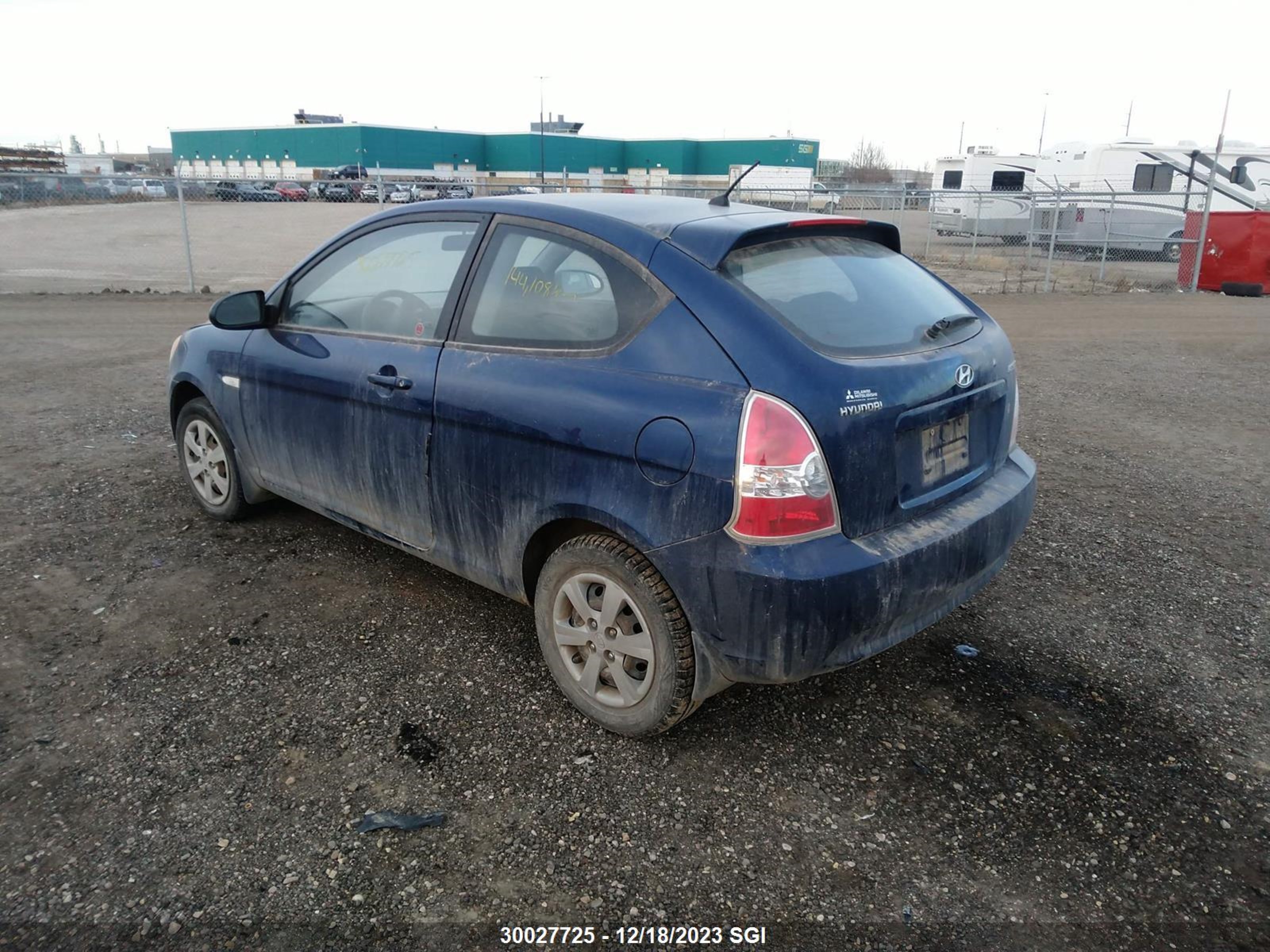 Photo 2 VIN: KMHCN35CX9U114785 - HYUNDAI ACCENT 