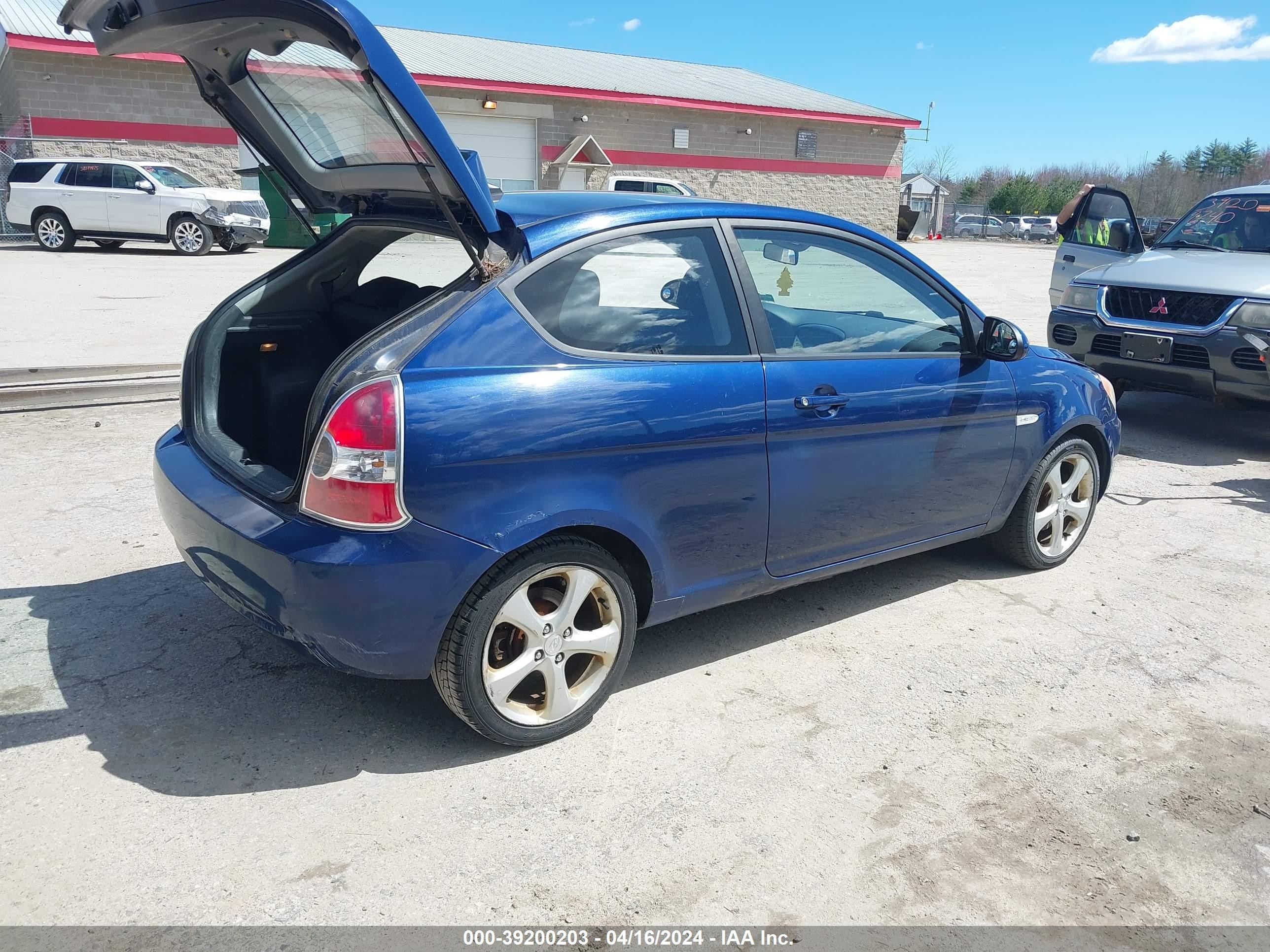 Photo 3 VIN: KMHCN36C07U037940 - HYUNDAI ACCENT 