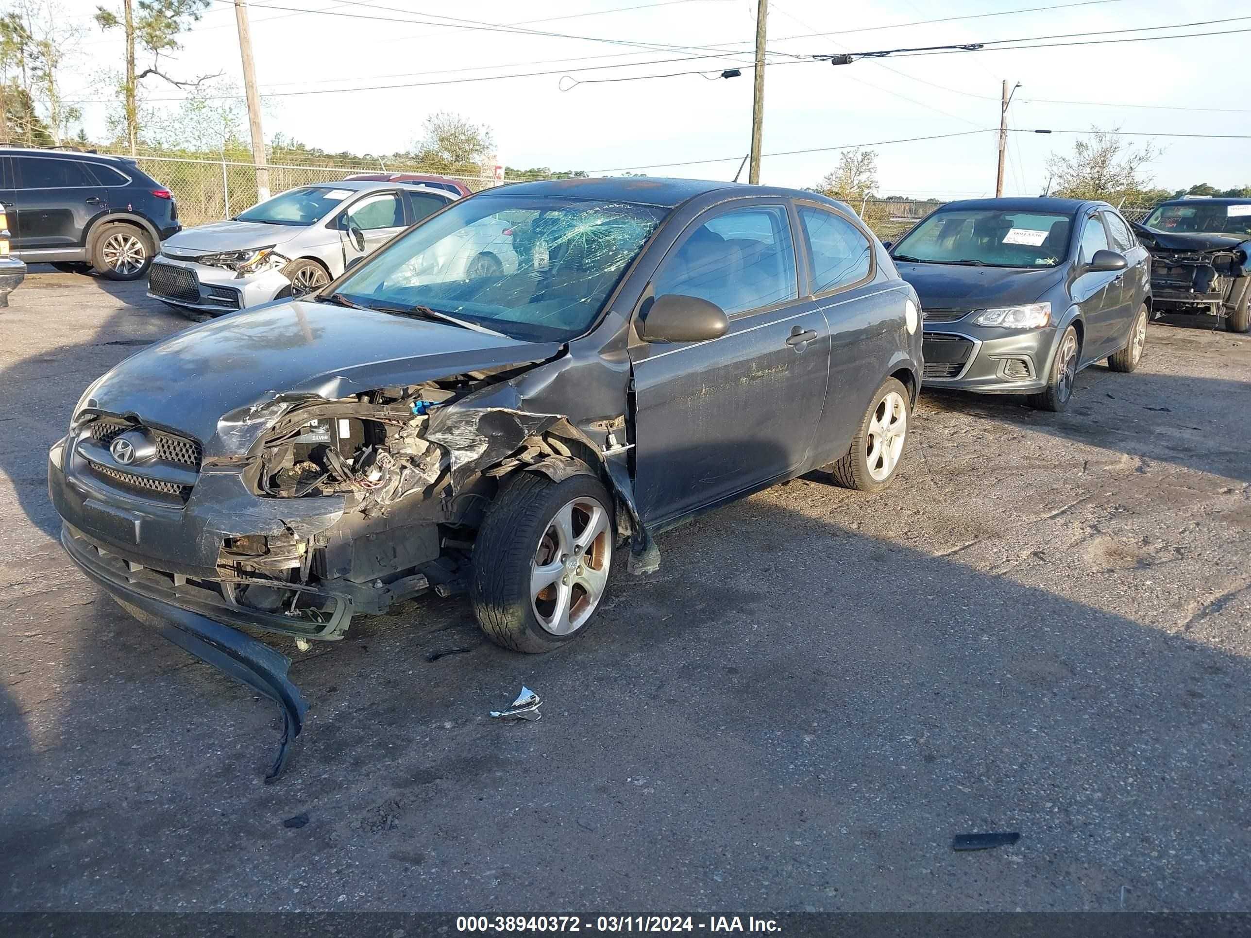 Photo 1 VIN: KMHCN36C18U070558 - HYUNDAI ACCENT 