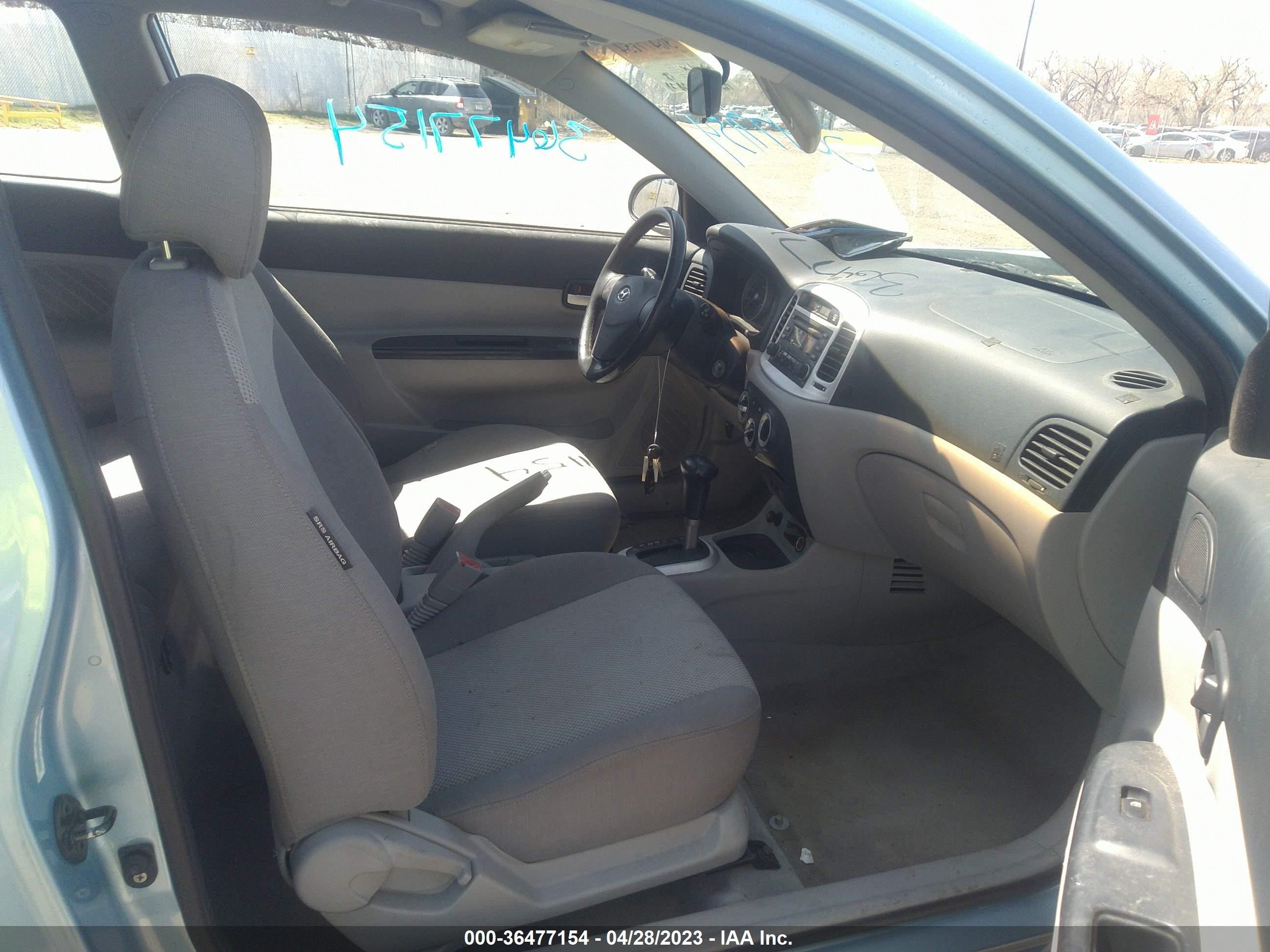 Photo 4 VIN: KMHCN36C67U011584 - HYUNDAI ACCENT 