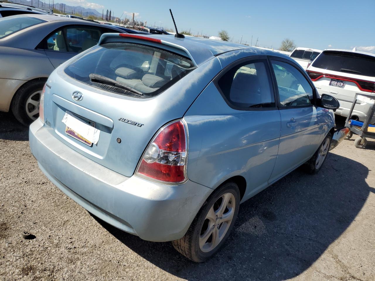 Photo 2 VIN: KMHCN36C99U111472 - HYUNDAI ACCENT 