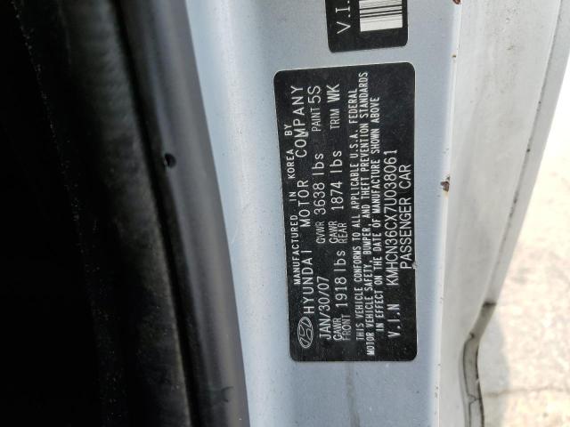 Photo 11 VIN: KMHCN36CX7U038061 - HYUNDAI ACCENT SE 