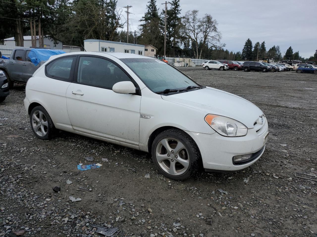 Photo 3 VIN: KMHCN36CX8U071630 - HYUNDAI ACCENT 