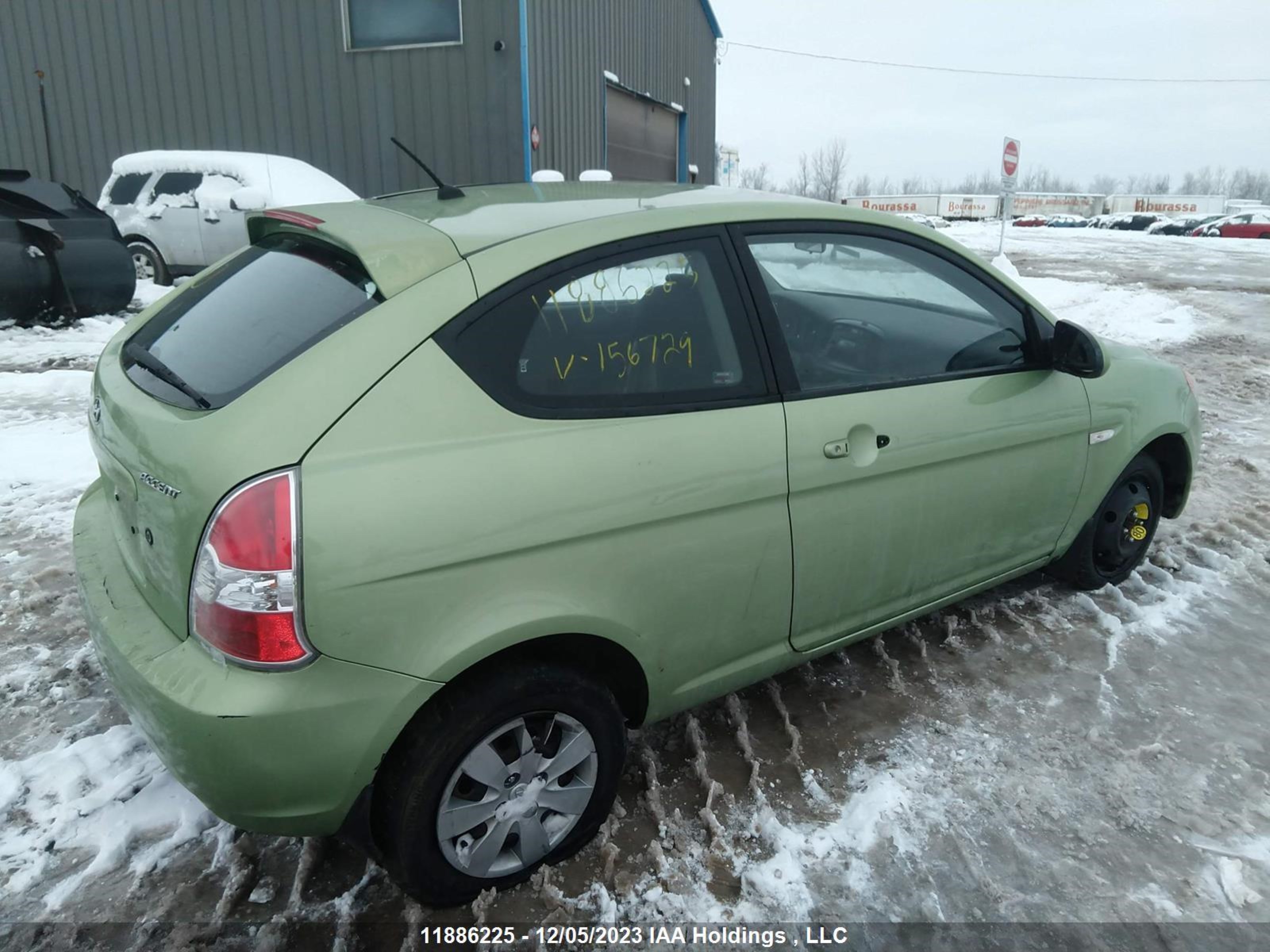 Photo 3 VIN: KMHCN3BC0AU156729 - HYUNDAI ACCENT 