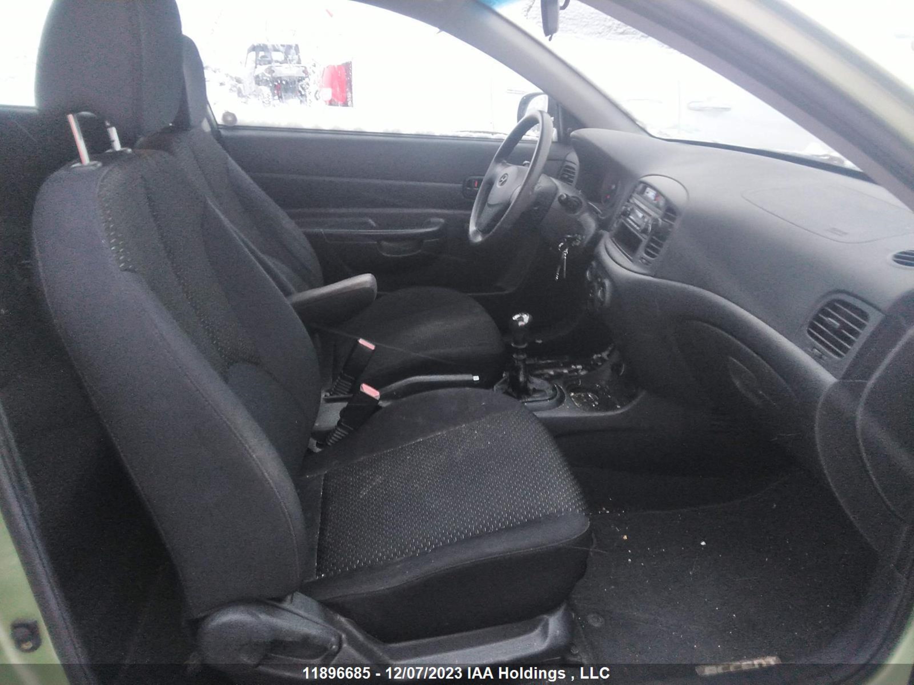 Photo 4 VIN: KMHCN3BC2AU152312 - HYUNDAI ACCENT 