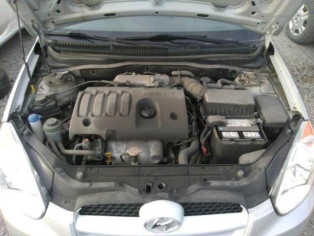 Photo 6 VIN: KMHCN3BC2AU177405 - HYUNDAI ACCENT SE 