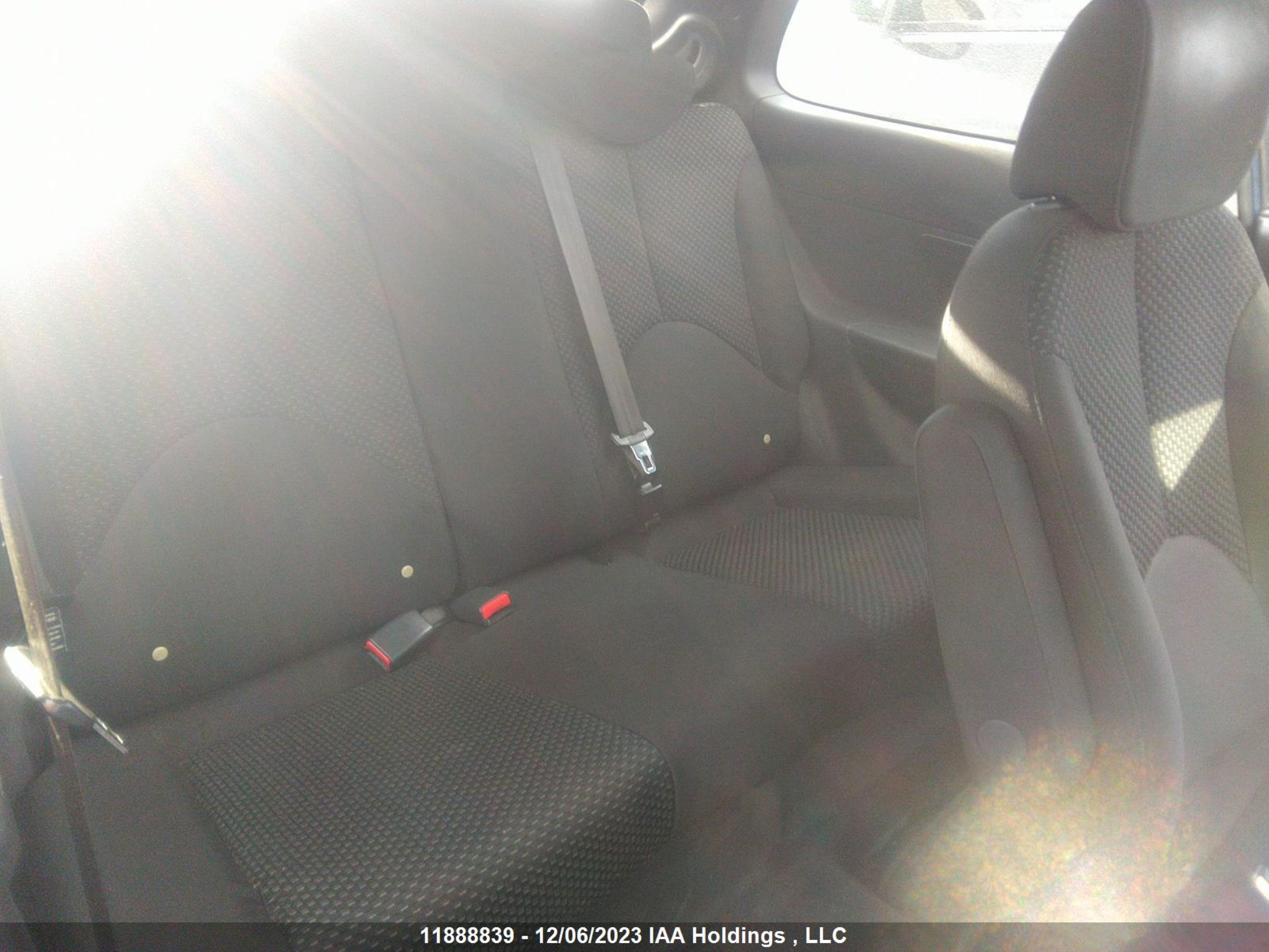 Photo 7 VIN: KMHCN3BC2AU183396 - HYUNDAI ACCENT 