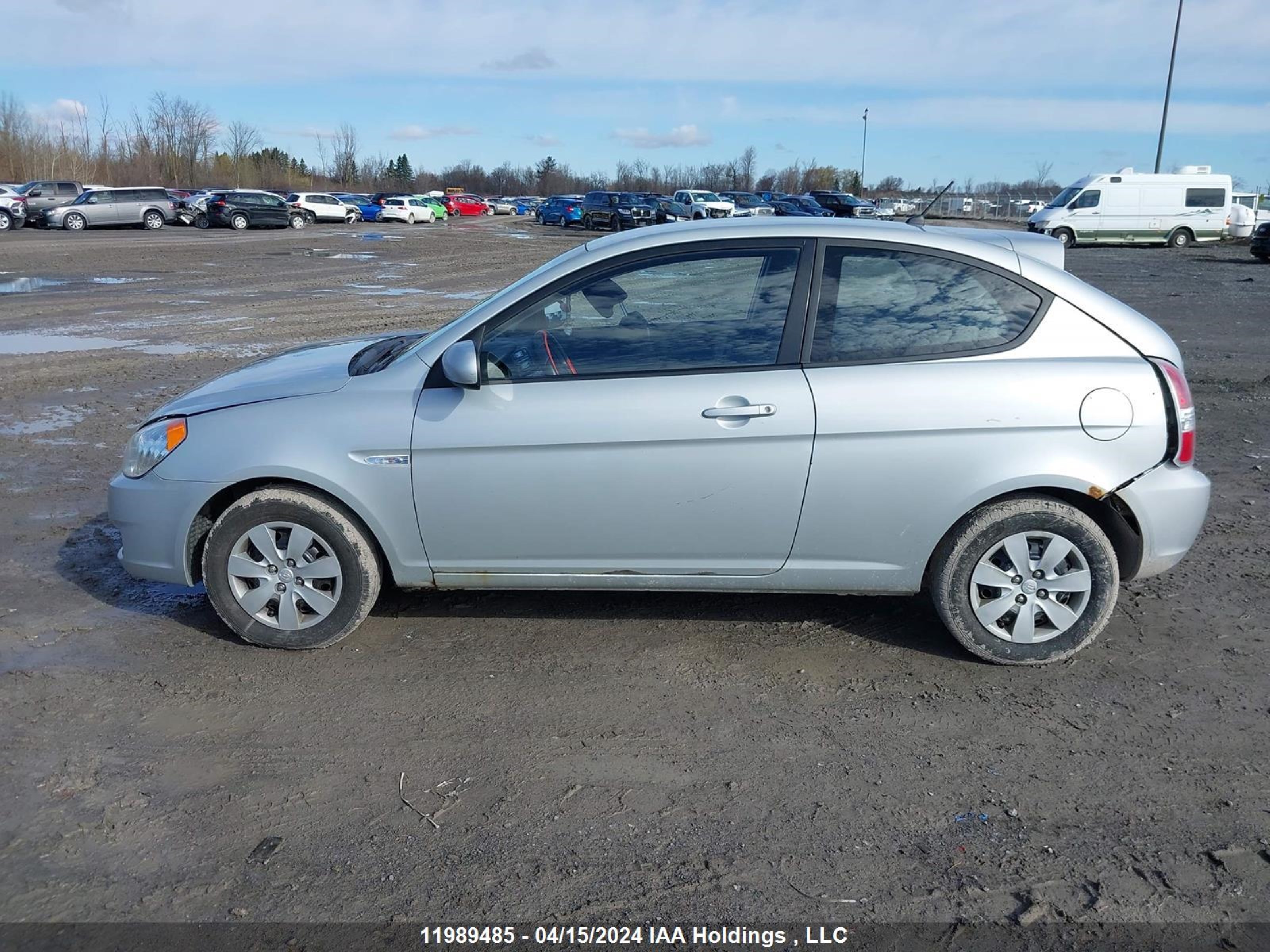 Photo 13 VIN: KMHCN3BC5AU157147 - HYUNDAI ACCENT 