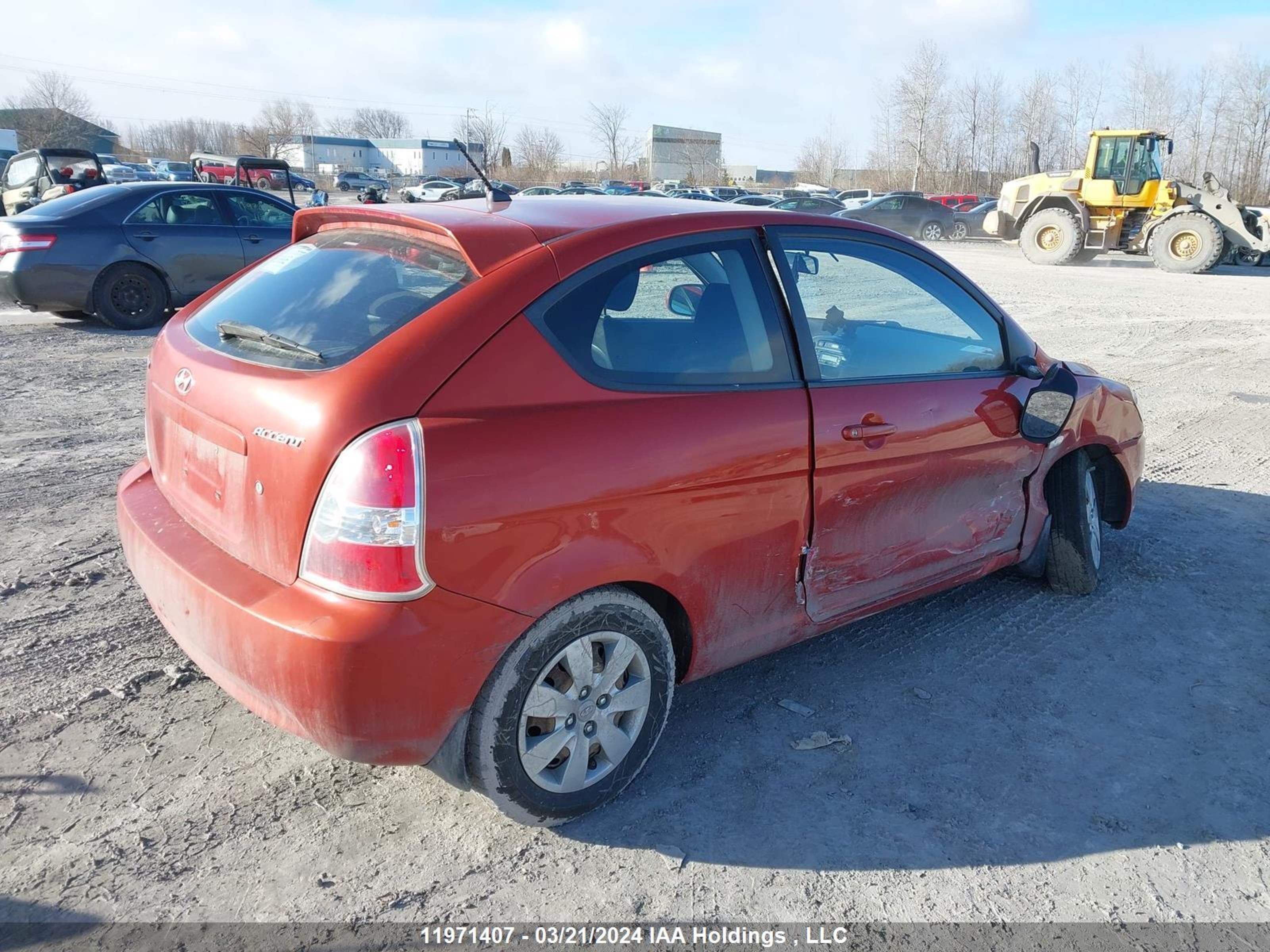 Photo 3 VIN: KMHCN3BC9AU173447 - HYUNDAI ACCENT 