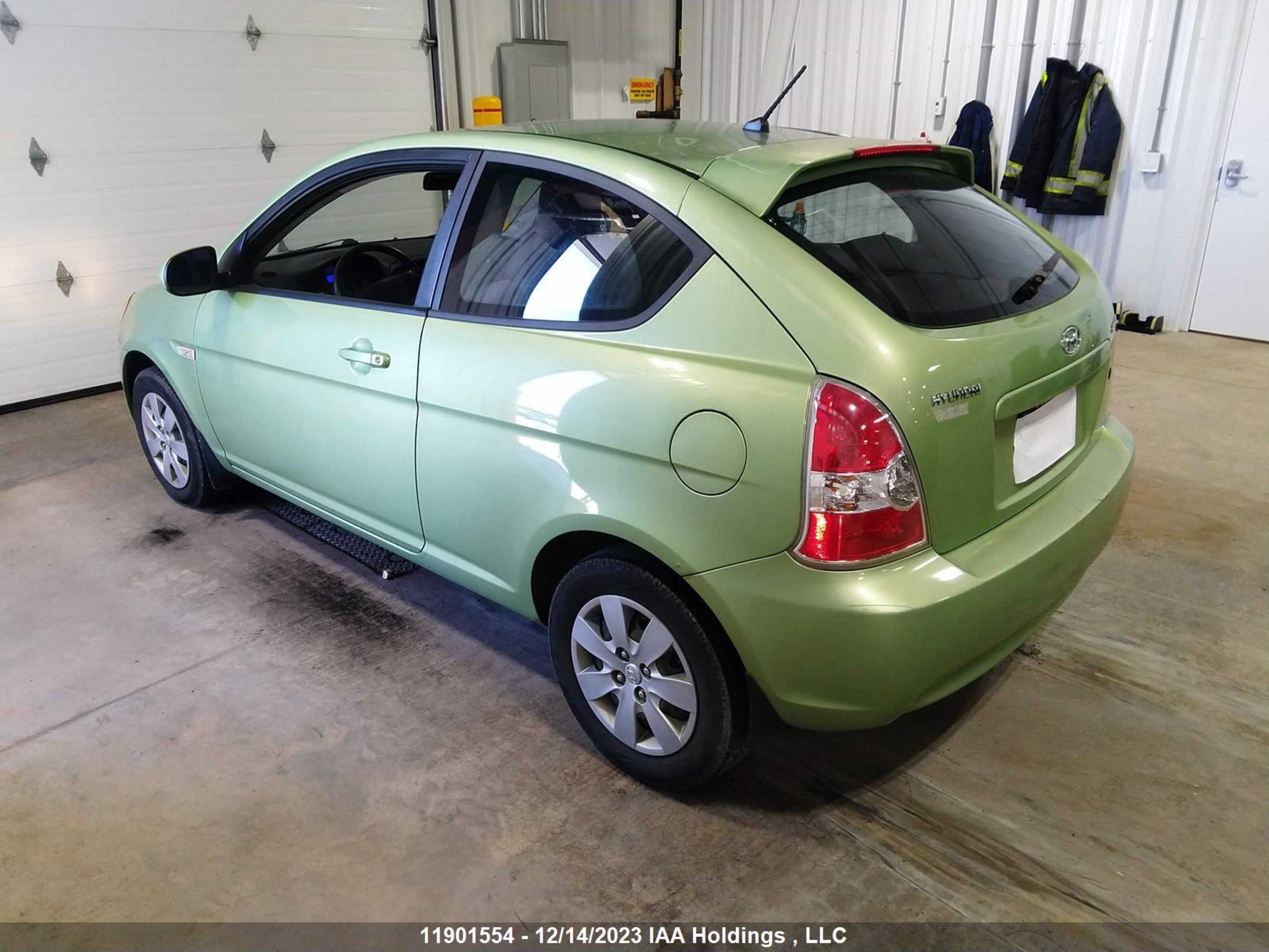 Photo 2 VIN: KMHCN3BCXAU164353 - HYUNDAI ACCENT 