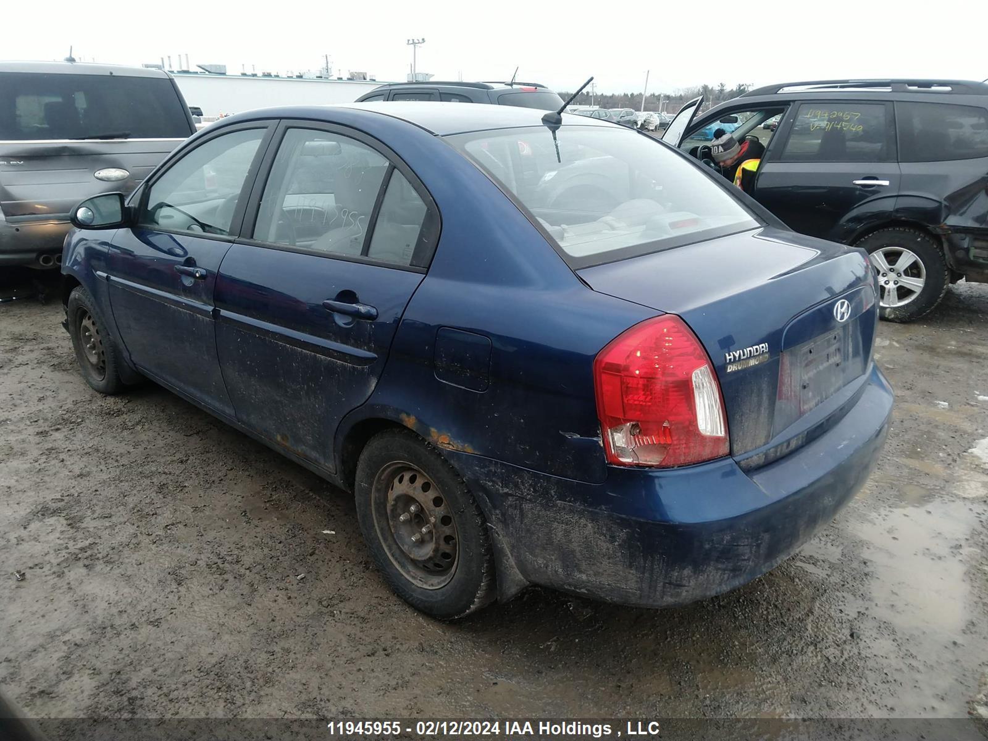 Photo 2 VIN: KMHCN45C88U216588 - HYUNDAI ACCENT 