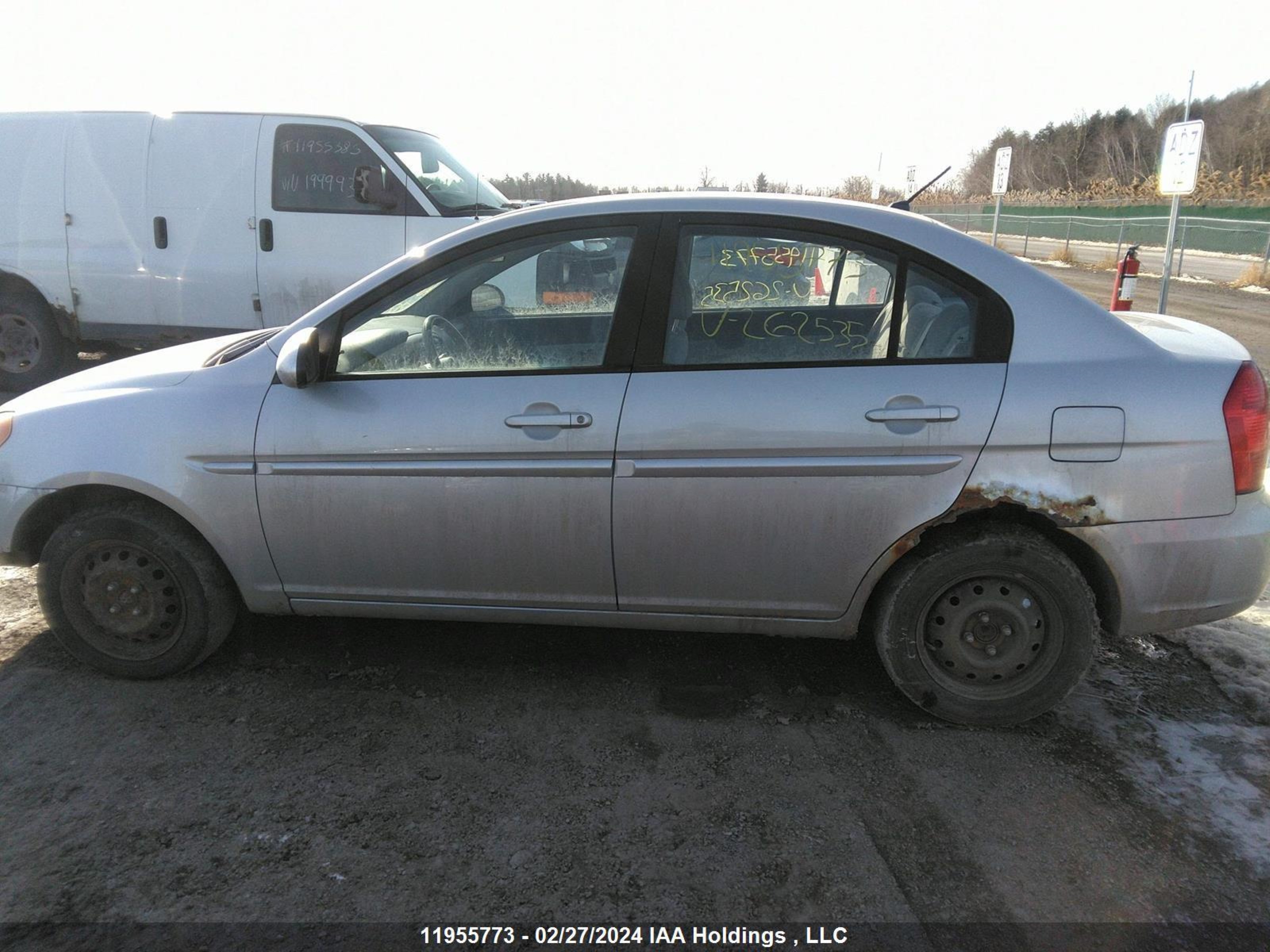 Photo 13 VIN: KMHCN45C88U262535 - HYUNDAI ACCENT 