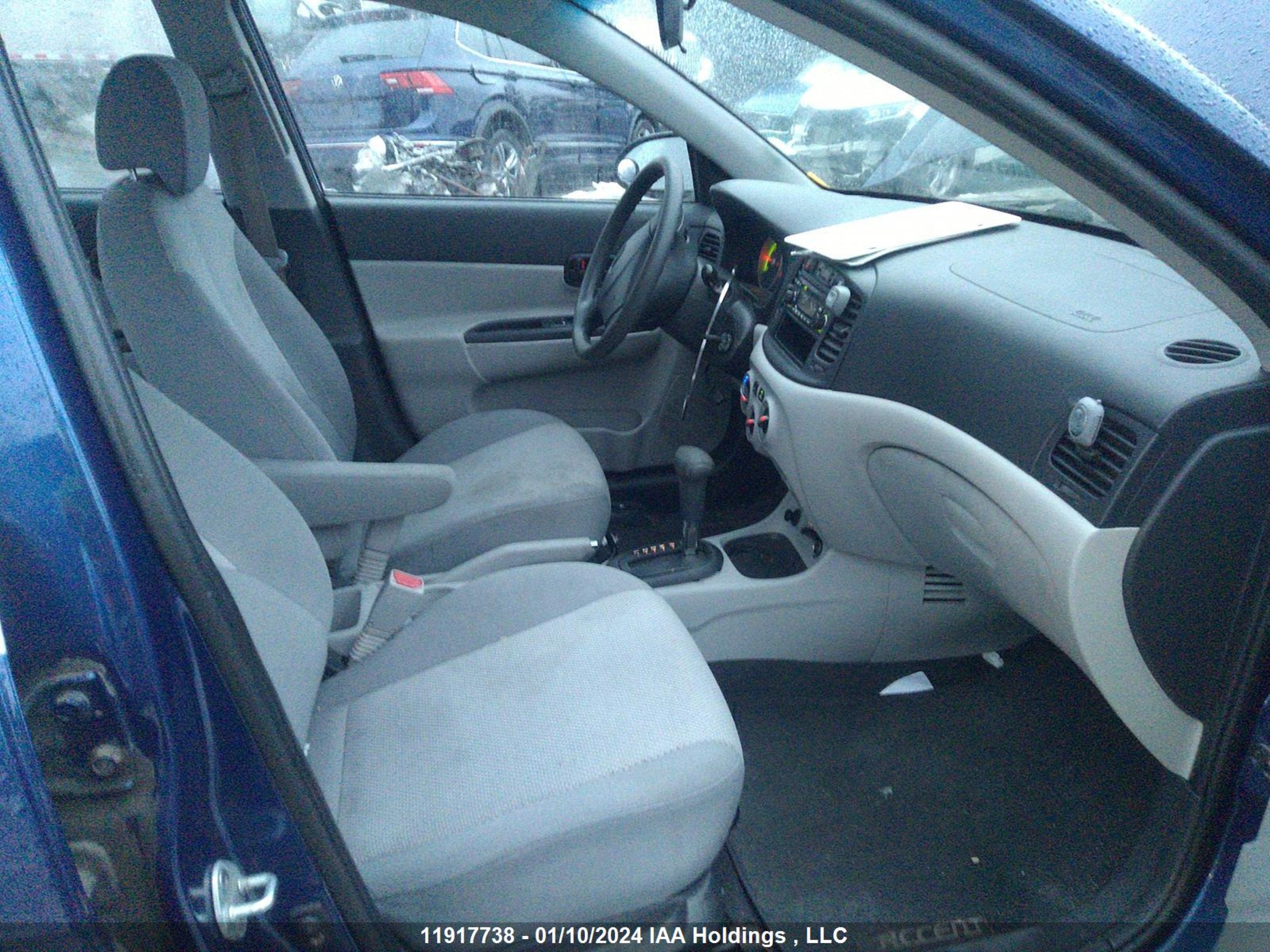 Photo 4 VIN: KMHCN45C99U301490 - HYUNDAI ACCENT 