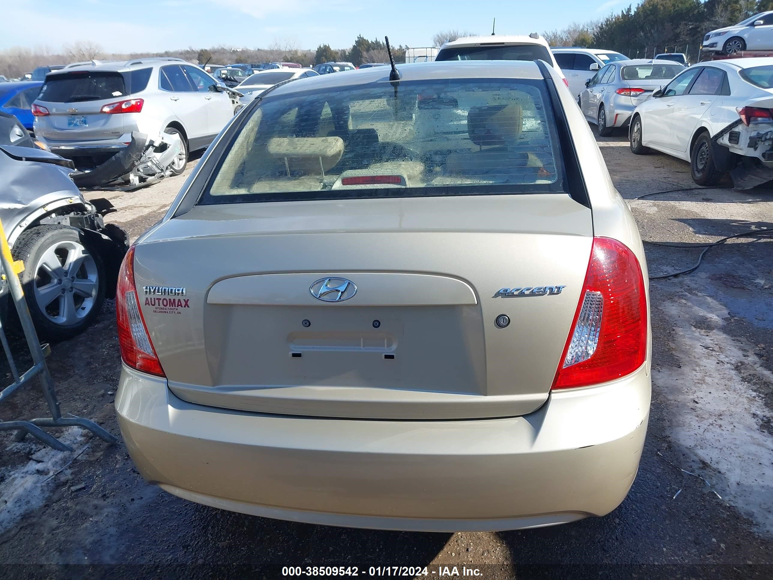 Photo 15 VIN: KMHCN46C07U149286 - HYUNDAI ACCENT 