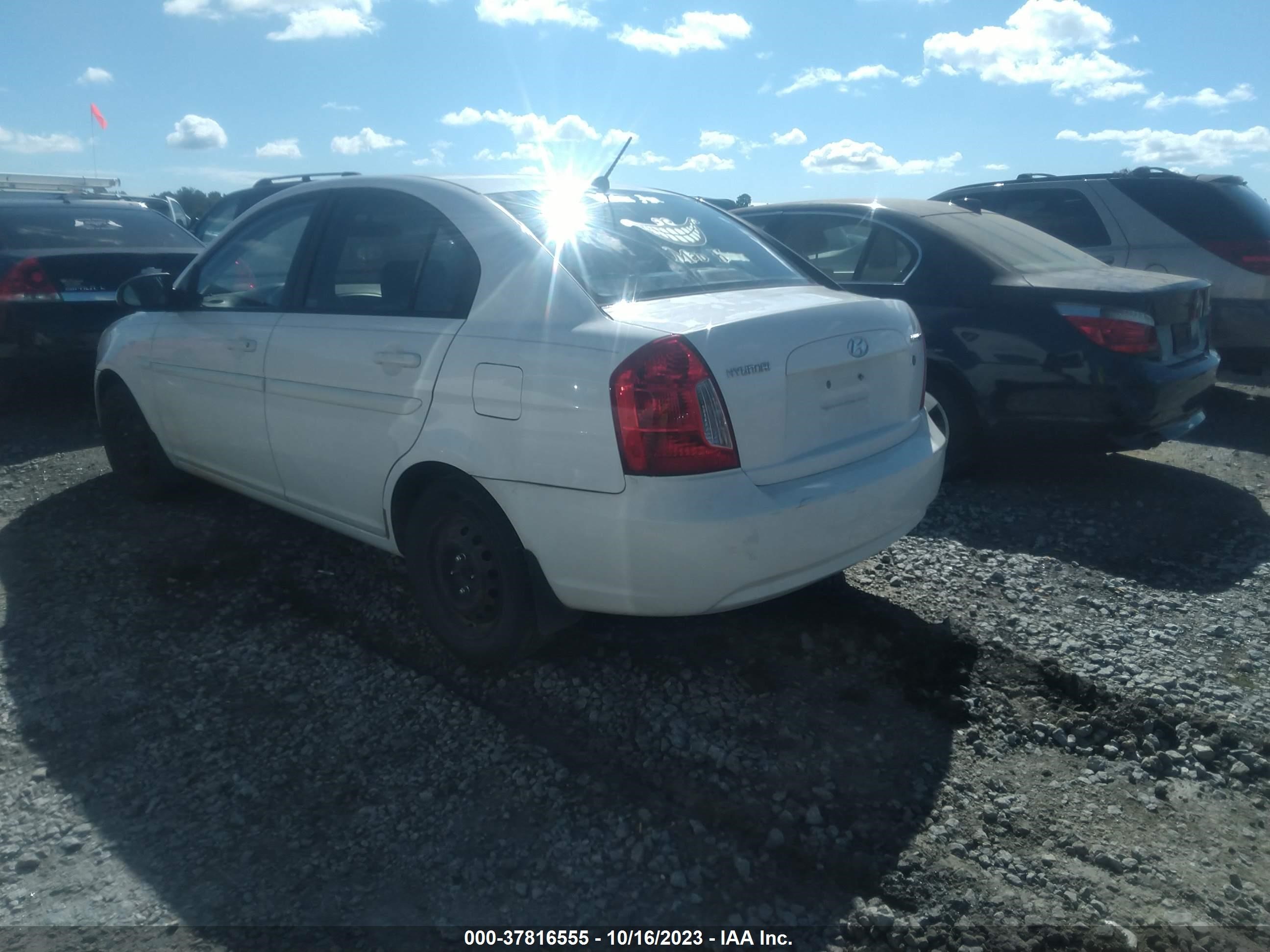 Photo 2 VIN: KMHCN46C08U190325 - HYUNDAI ACCENT 