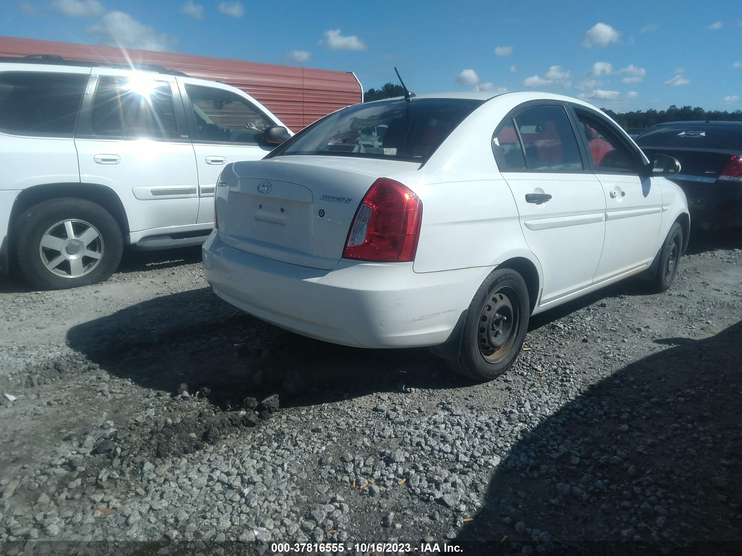 Photo 3 VIN: KMHCN46C08U190325 - HYUNDAI ACCENT 