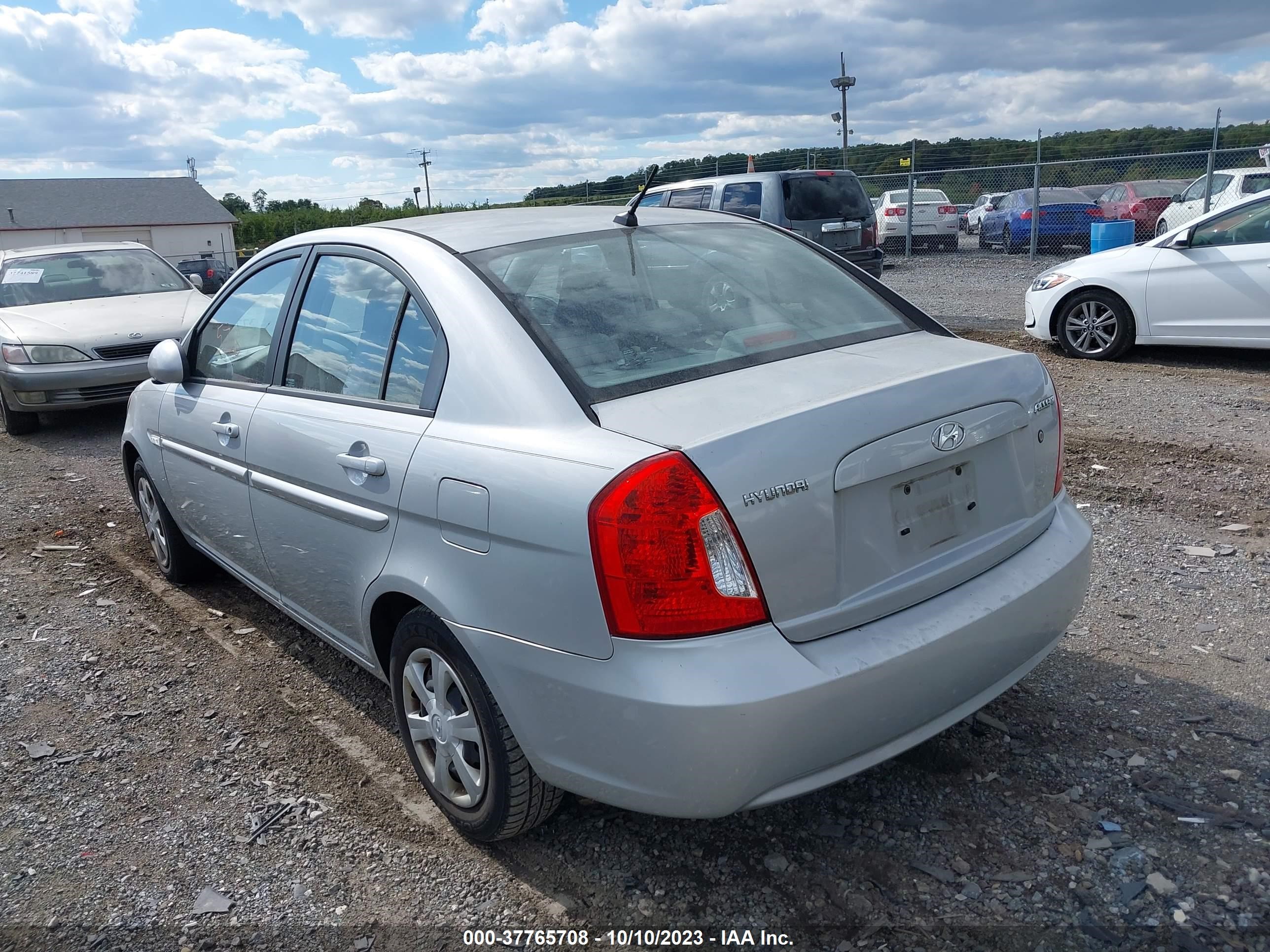 Photo 2 VIN: KMHCN46C17U159034 - HYUNDAI ACCENT 