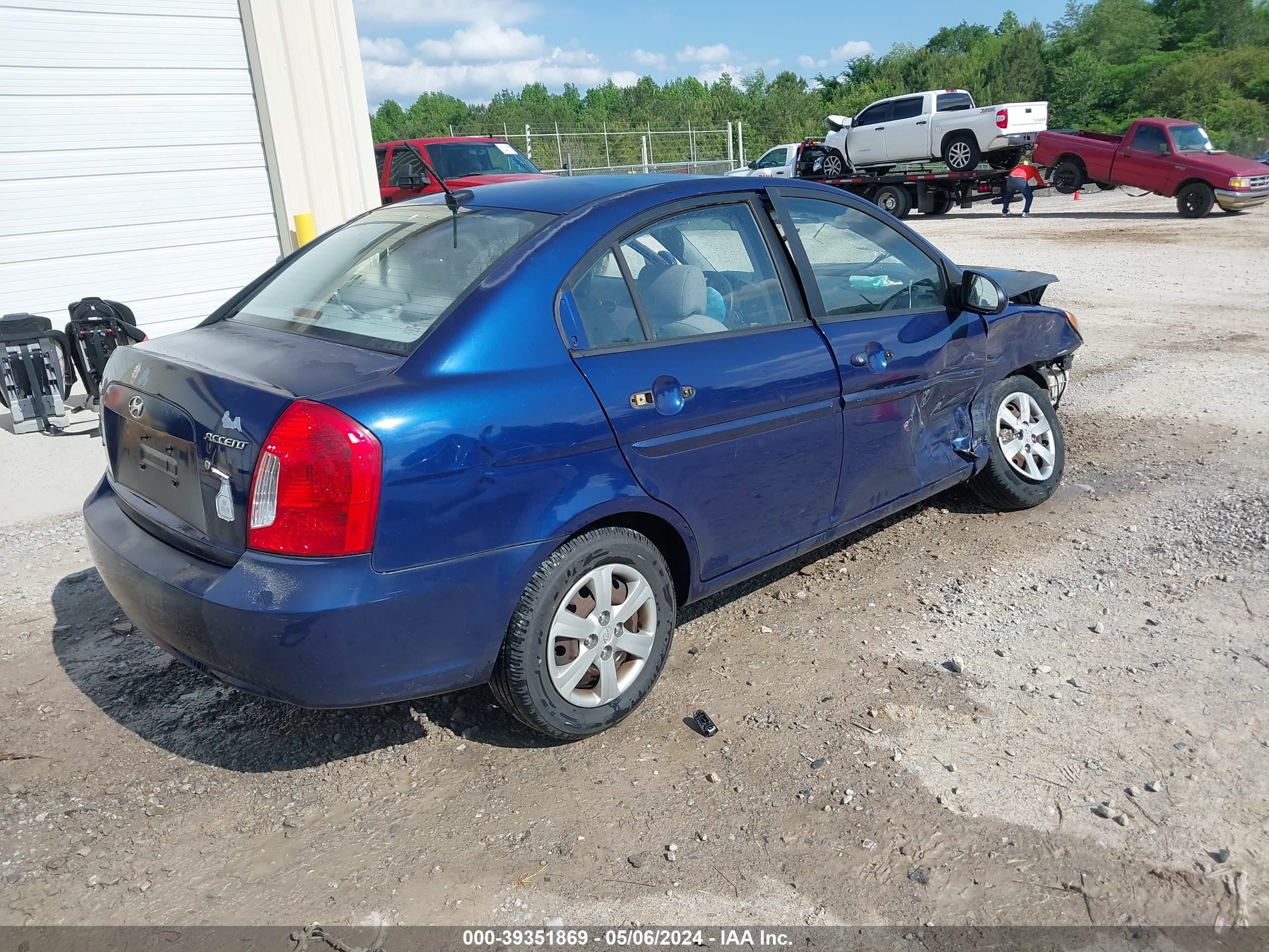 Photo 3 VIN: KMHCN46C29U288340 - HYUNDAI ACCENT 