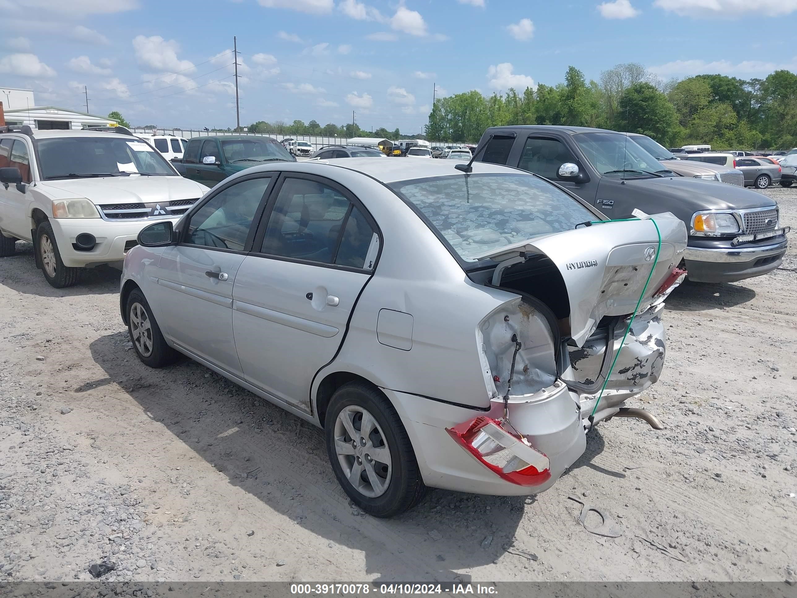 Photo 2 VIN: KMHCN46C29U289567 - HYUNDAI ACCENT 