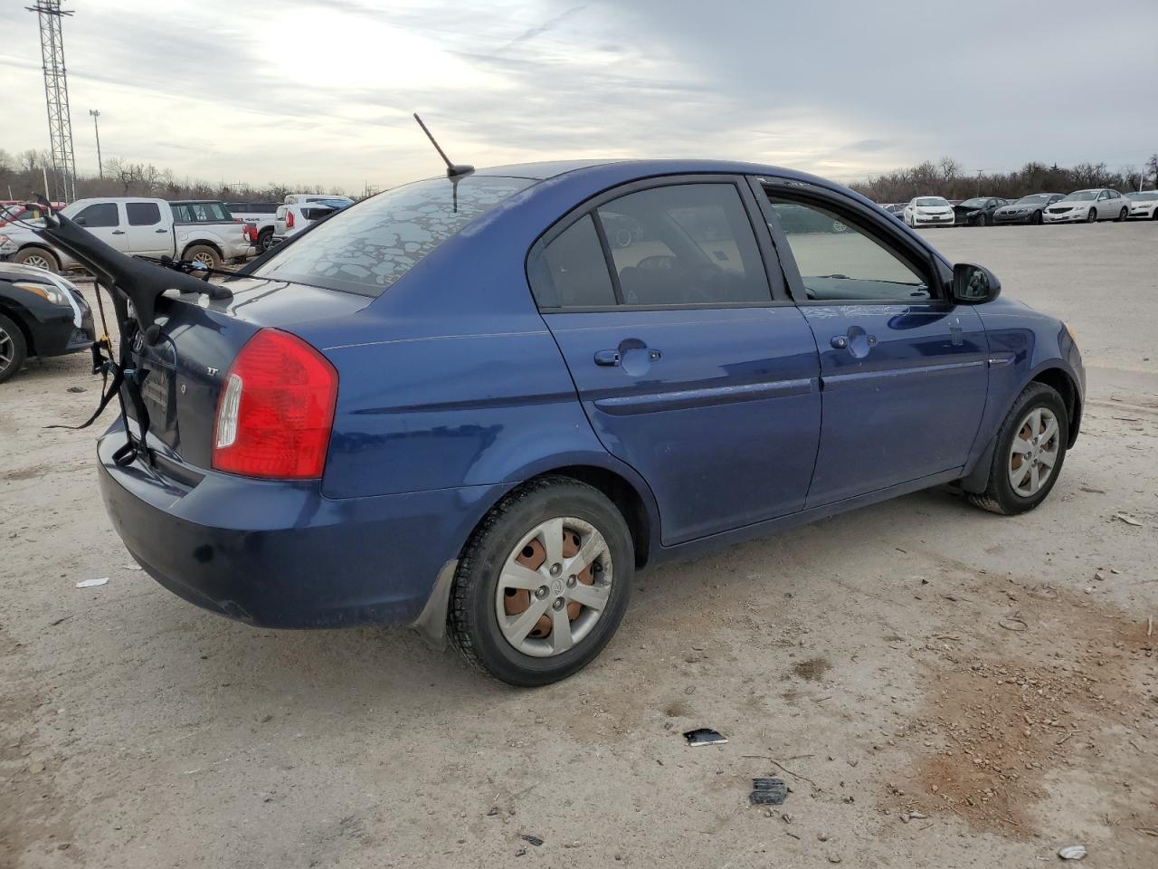 Photo 2 VIN: KMHCN46C29U294090 - HYUNDAI ACCENT 