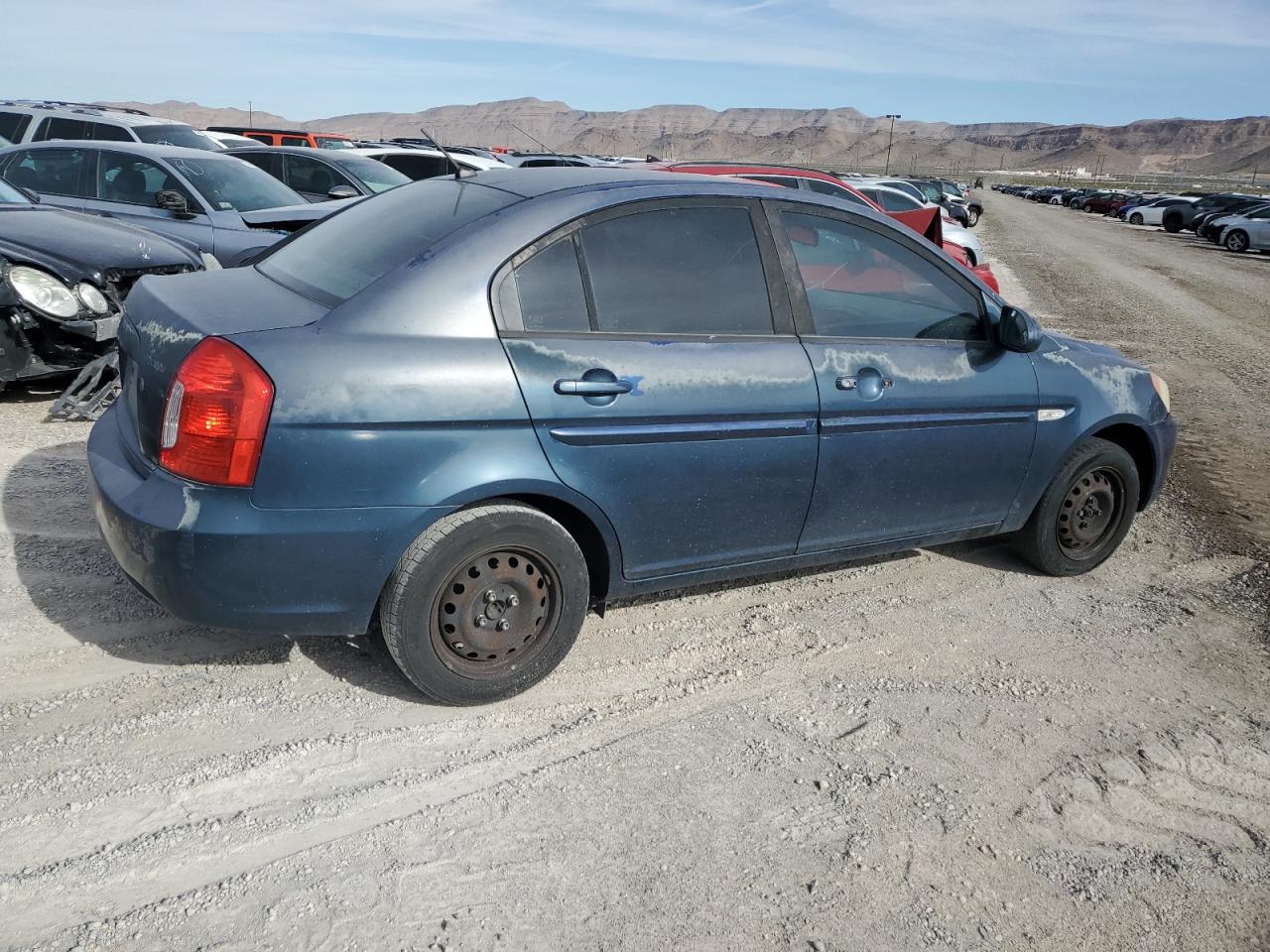 Photo 2 VIN: KMHCN46C37U161707 - HYUNDAI ACCENT 