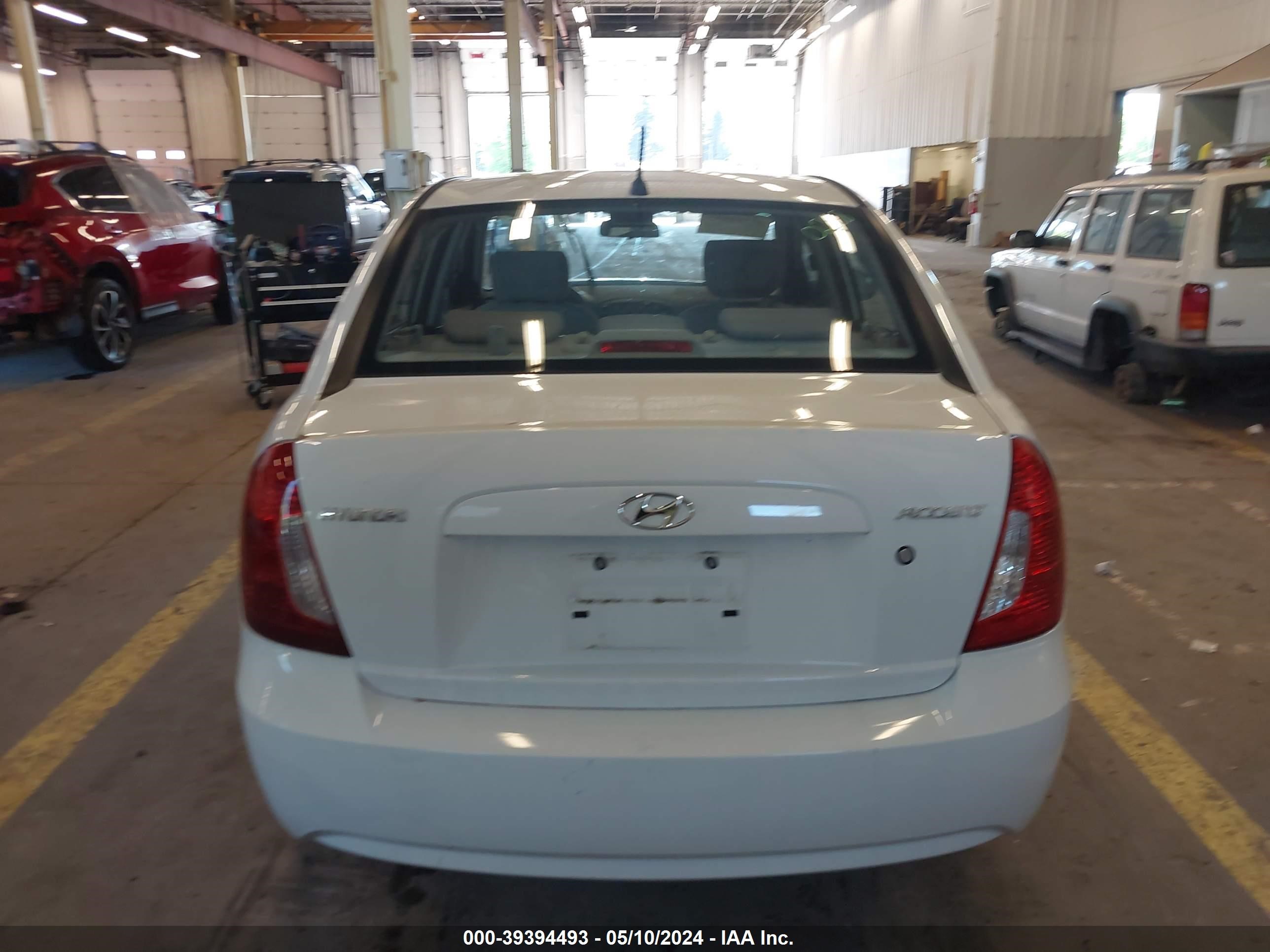 Photo 15 VIN: KMHCN46C69U283206 - HYUNDAI ACCENT 