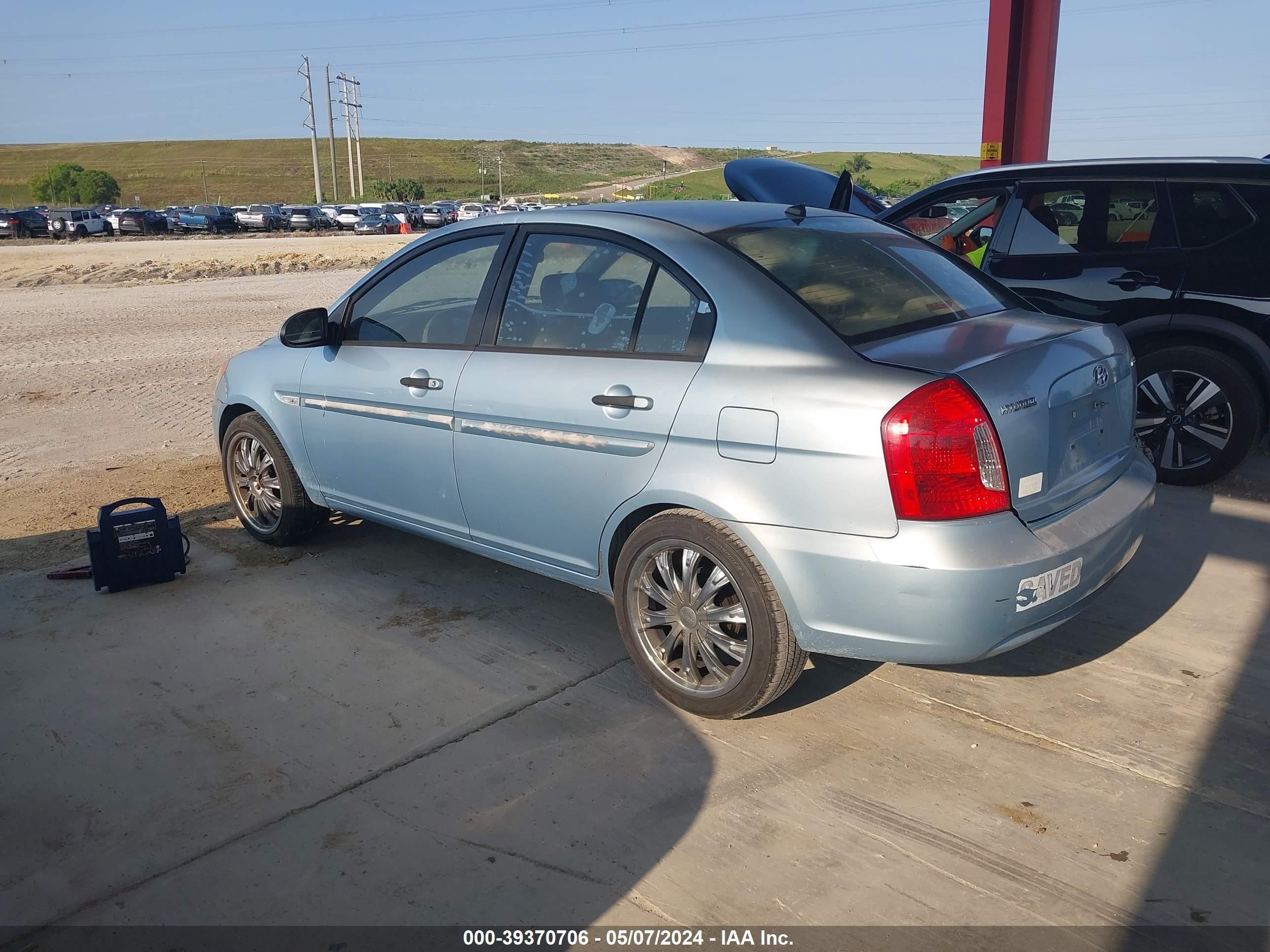 Photo 13 VIN: KMHCN46C77U162567 - HYUNDAI ACCENT 