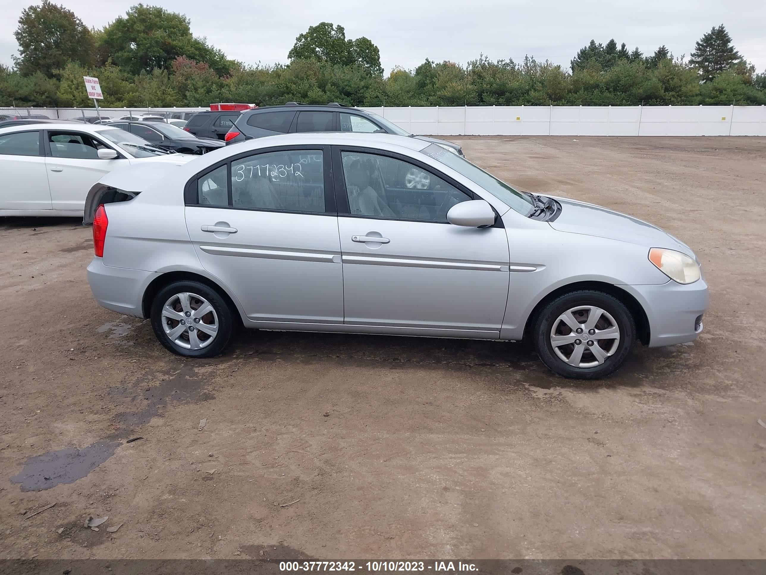 Photo 12 VIN: KMHCN46C88U174213 - HYUNDAI ACCENT 