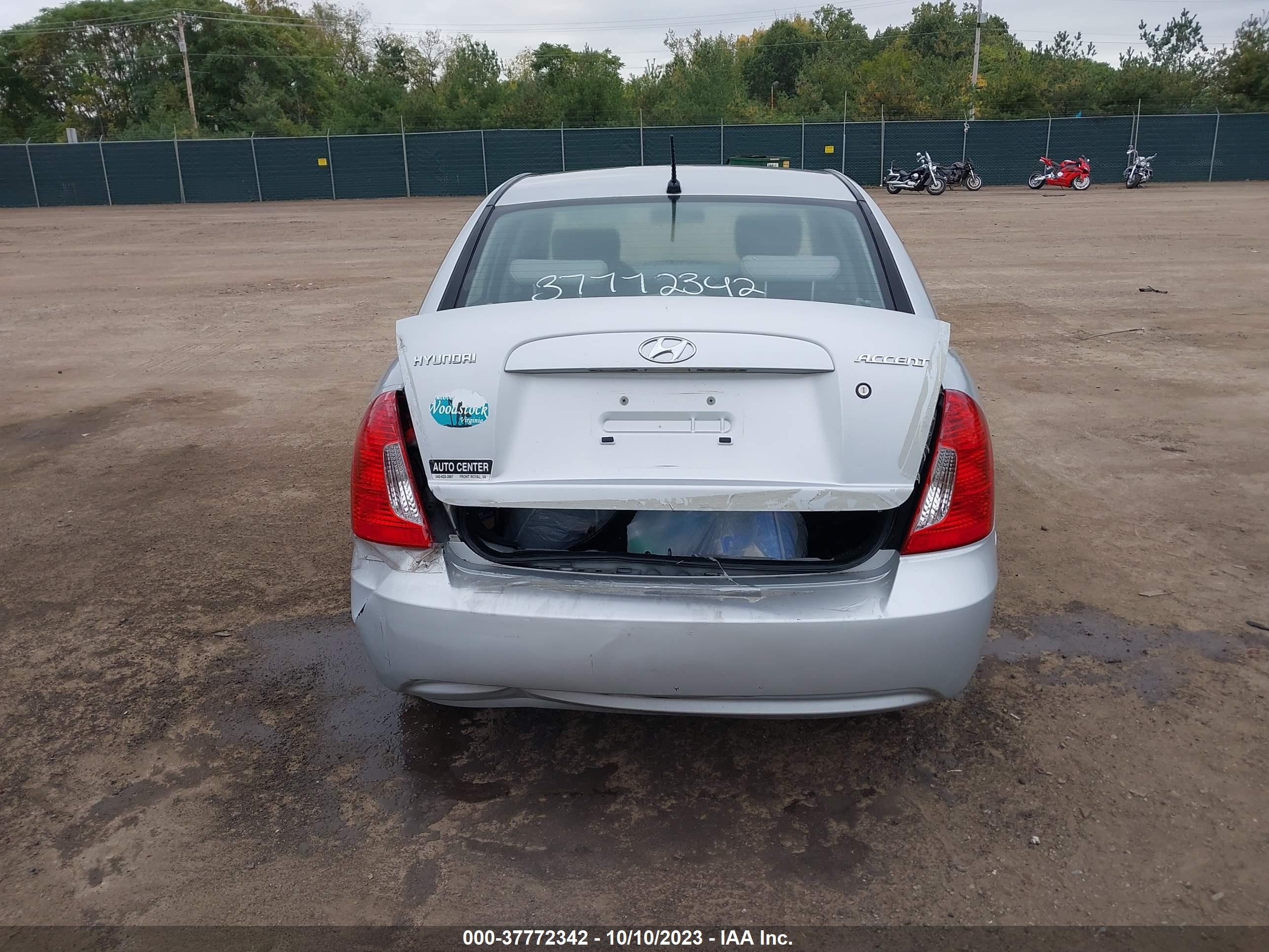 Photo 15 VIN: KMHCN46C88U174213 - HYUNDAI ACCENT 