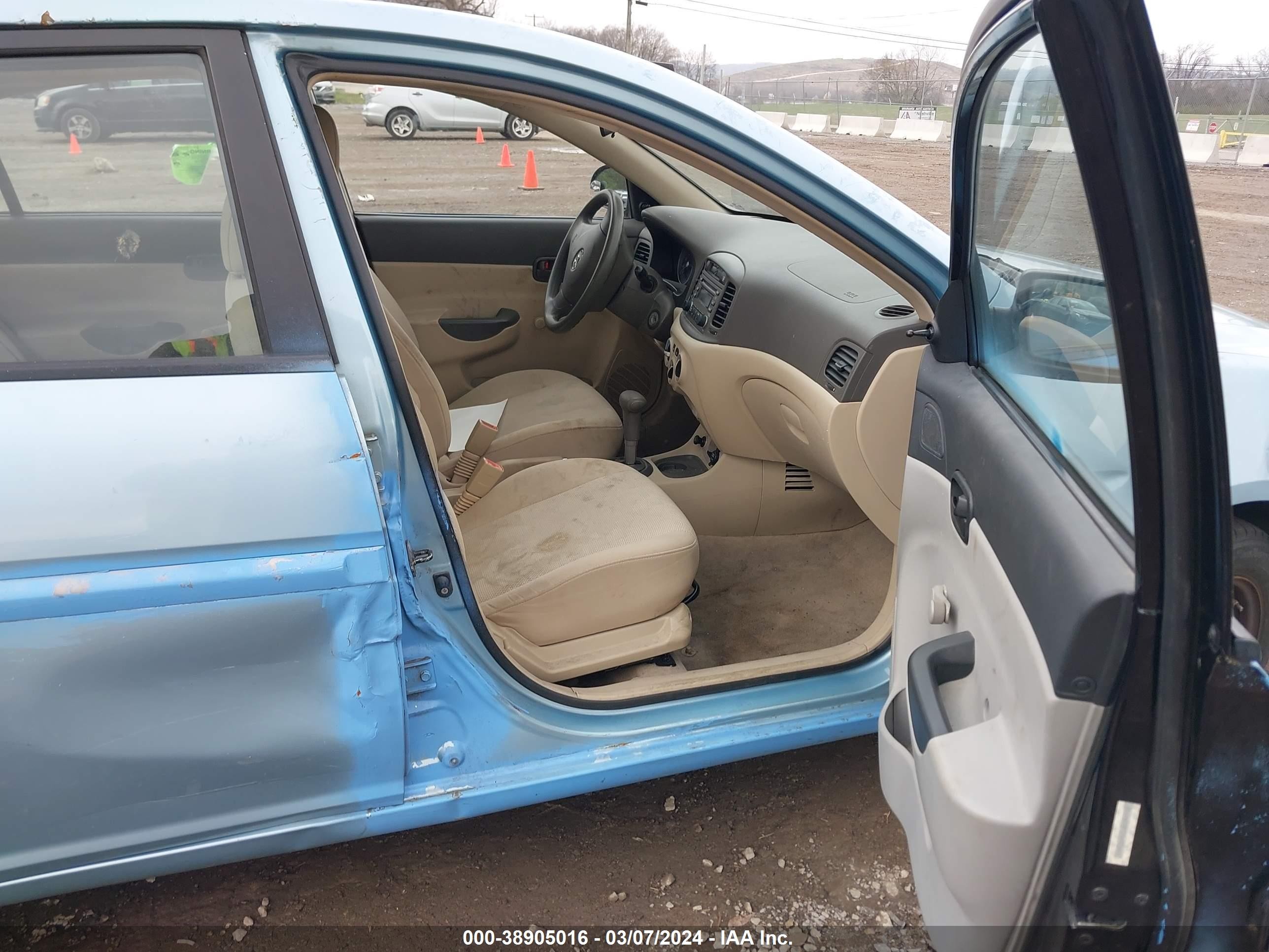 Photo 4 VIN: KMHCN46C96U039111 - HYUNDAI ACCENT 