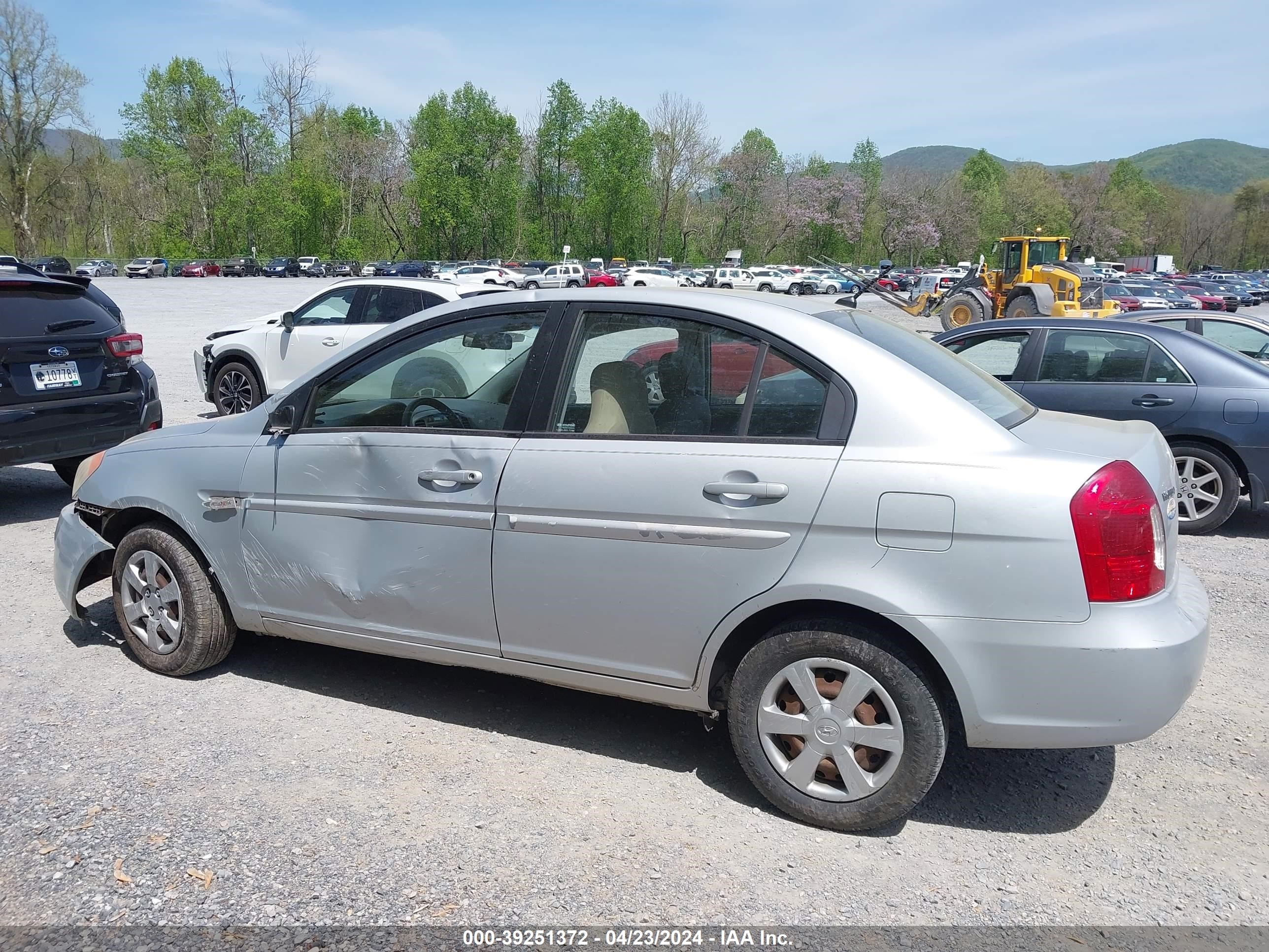 Photo 15 VIN: KMHCN46C97U119025 - HYUNDAI ACCENT 