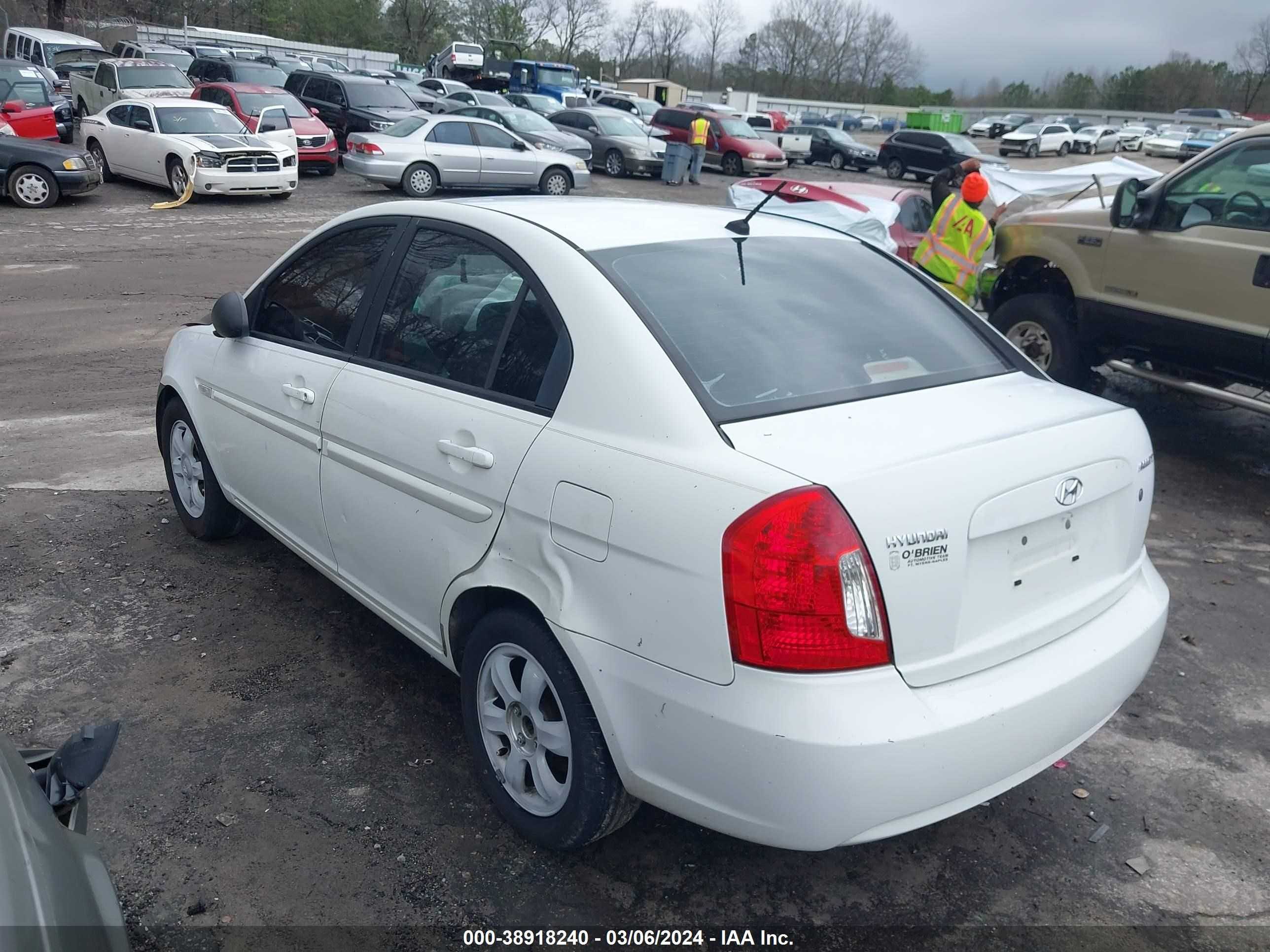 Photo 13 VIN: KMHCN46C97U120112 - HYUNDAI ACCENT 