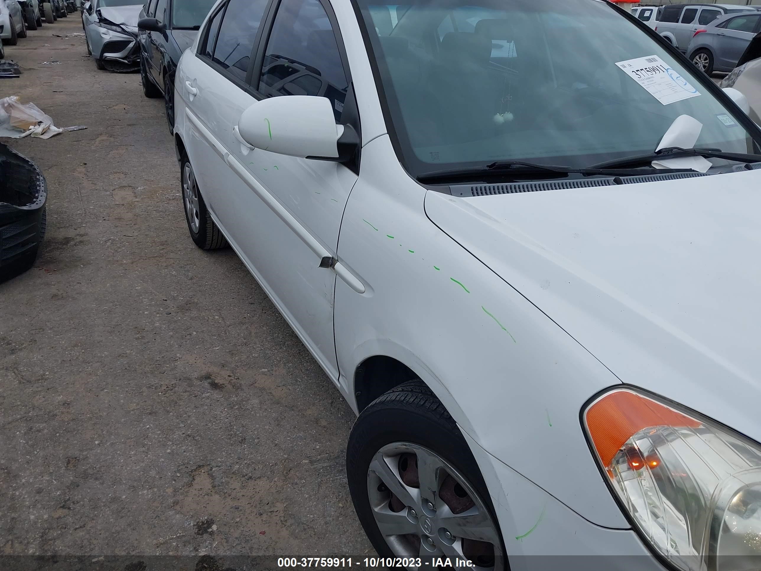 Photo 5 VIN: KMHCN46C98U241692 - HYUNDAI ACCENT 