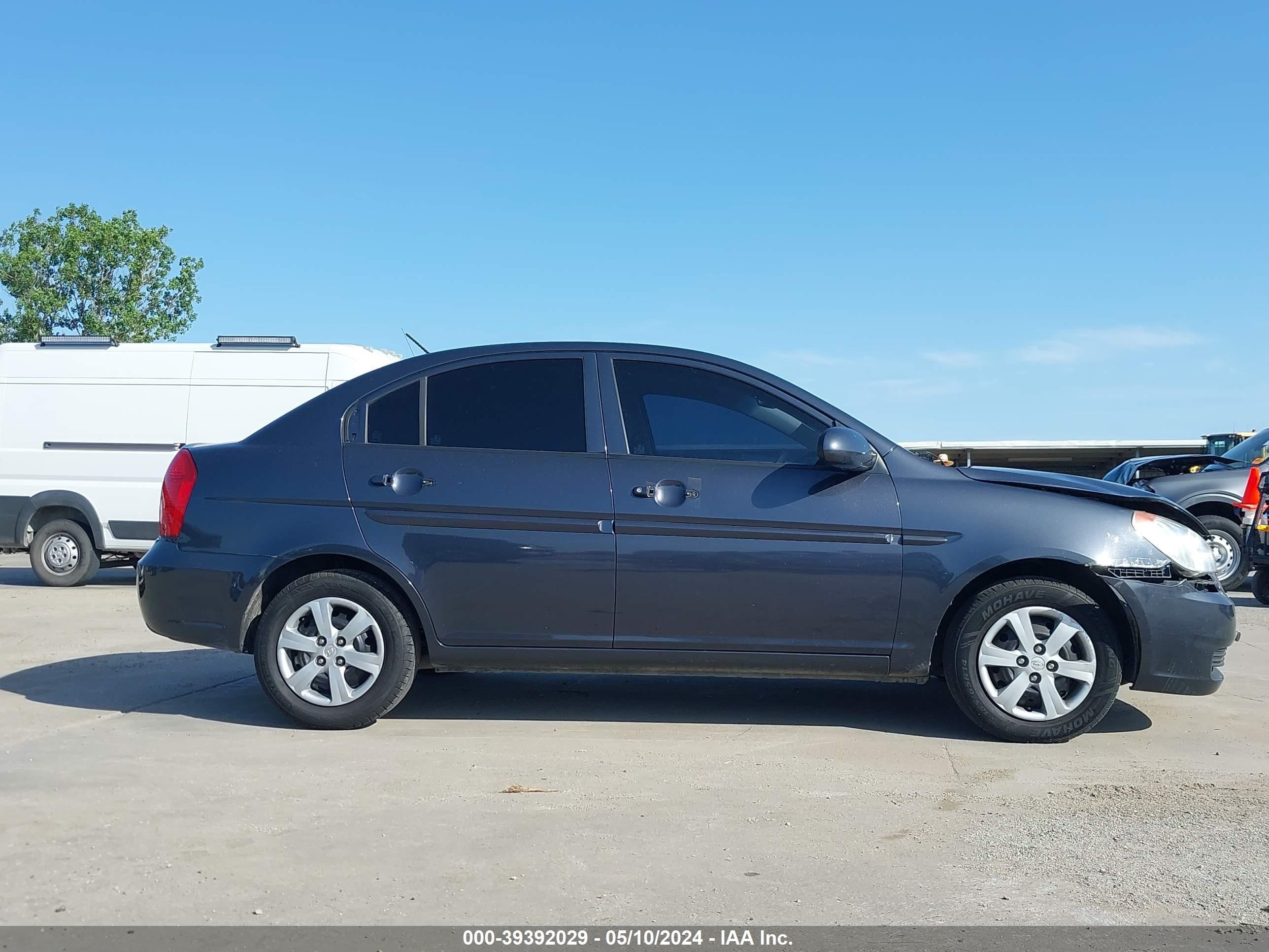 Photo 12 VIN: KMHCN46C99U320118 - HYUNDAI ACCENT 