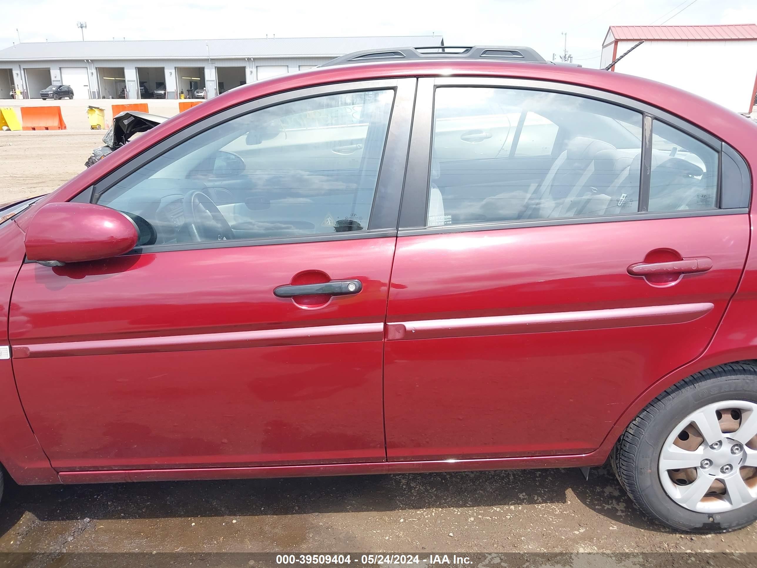 Photo 12 VIN: KMHCN46CX7U086696 - HYUNDAI ACCENT 