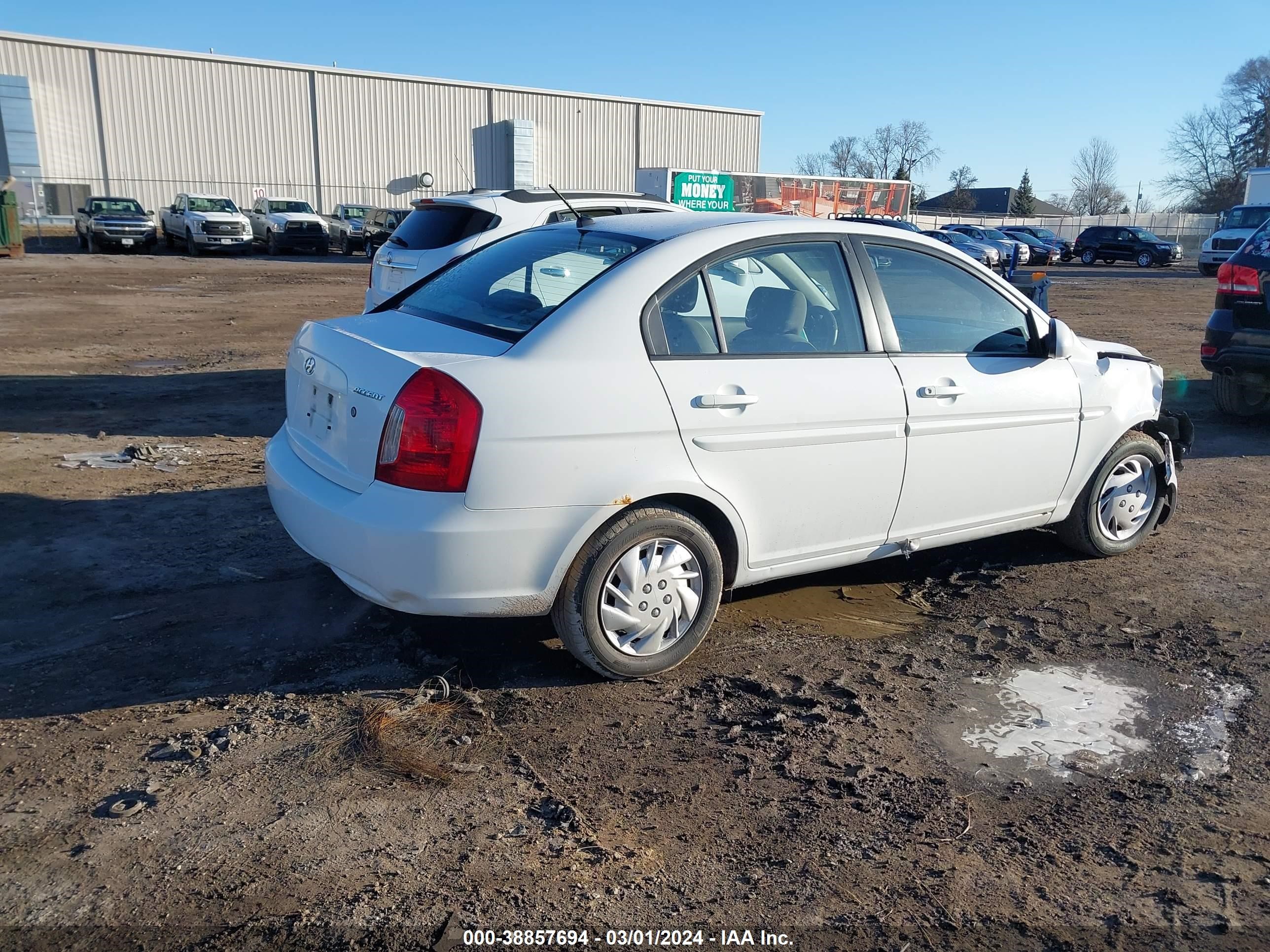 Photo 3 VIN: KMHCN46CX8U205283 - HYUNDAI ACCENT 