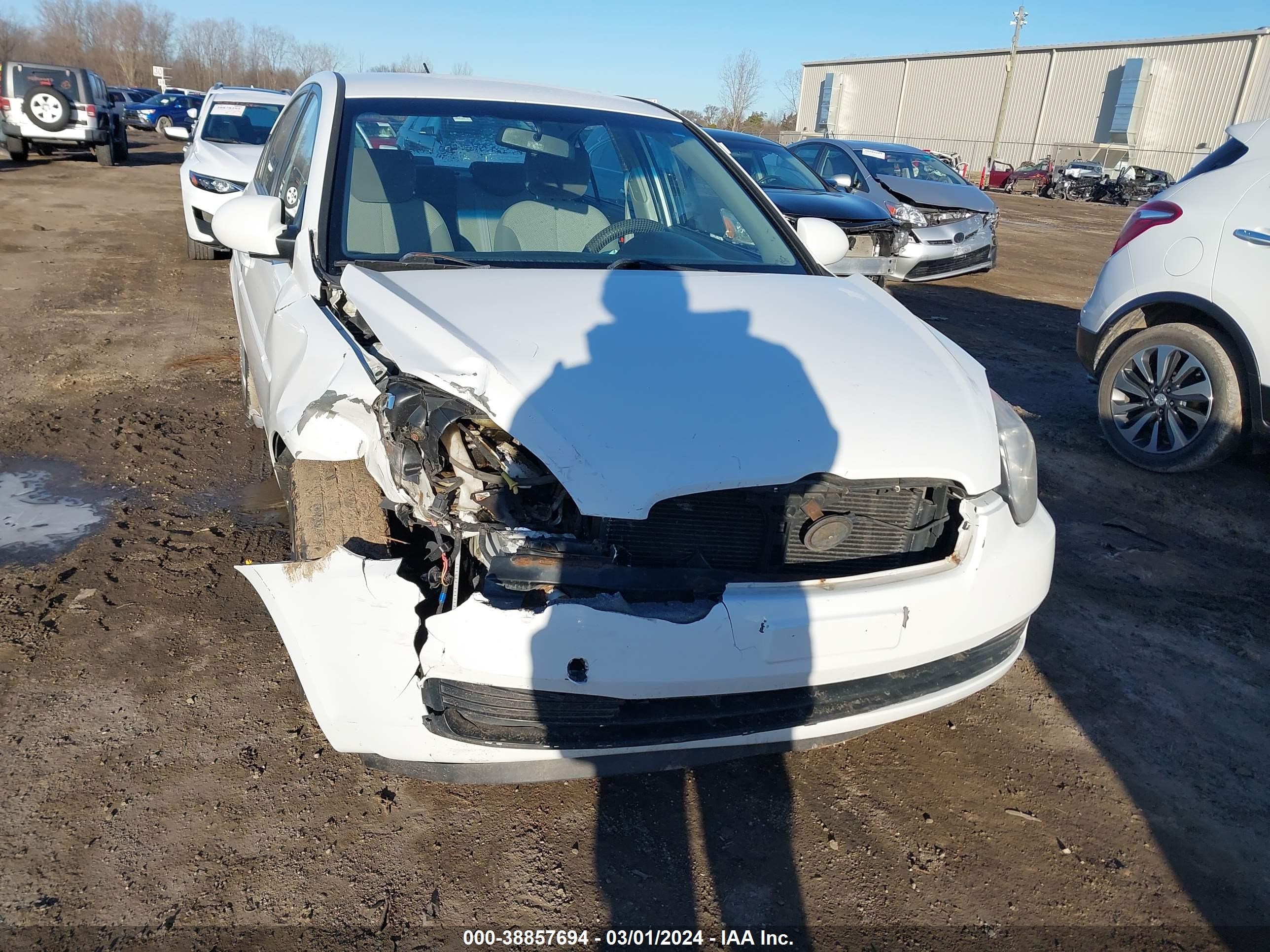 Photo 5 VIN: KMHCN46CX8U205283 - HYUNDAI ACCENT 