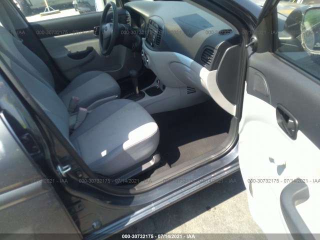 Photo 4 VIN: KMHCN4AC0AU422709 - HYUNDAI ACCENT 