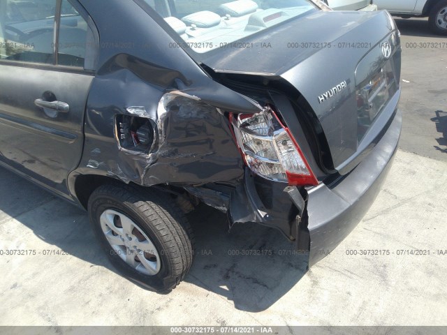 Photo 5 VIN: KMHCN4AC0AU422709 - HYUNDAI ACCENT 