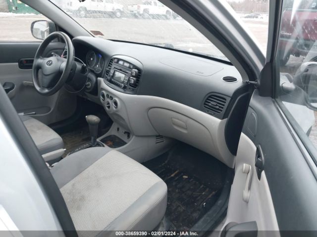 Photo 4 VIN: KMHCN4AC1BU543900 - HYUNDAI ACCENT 